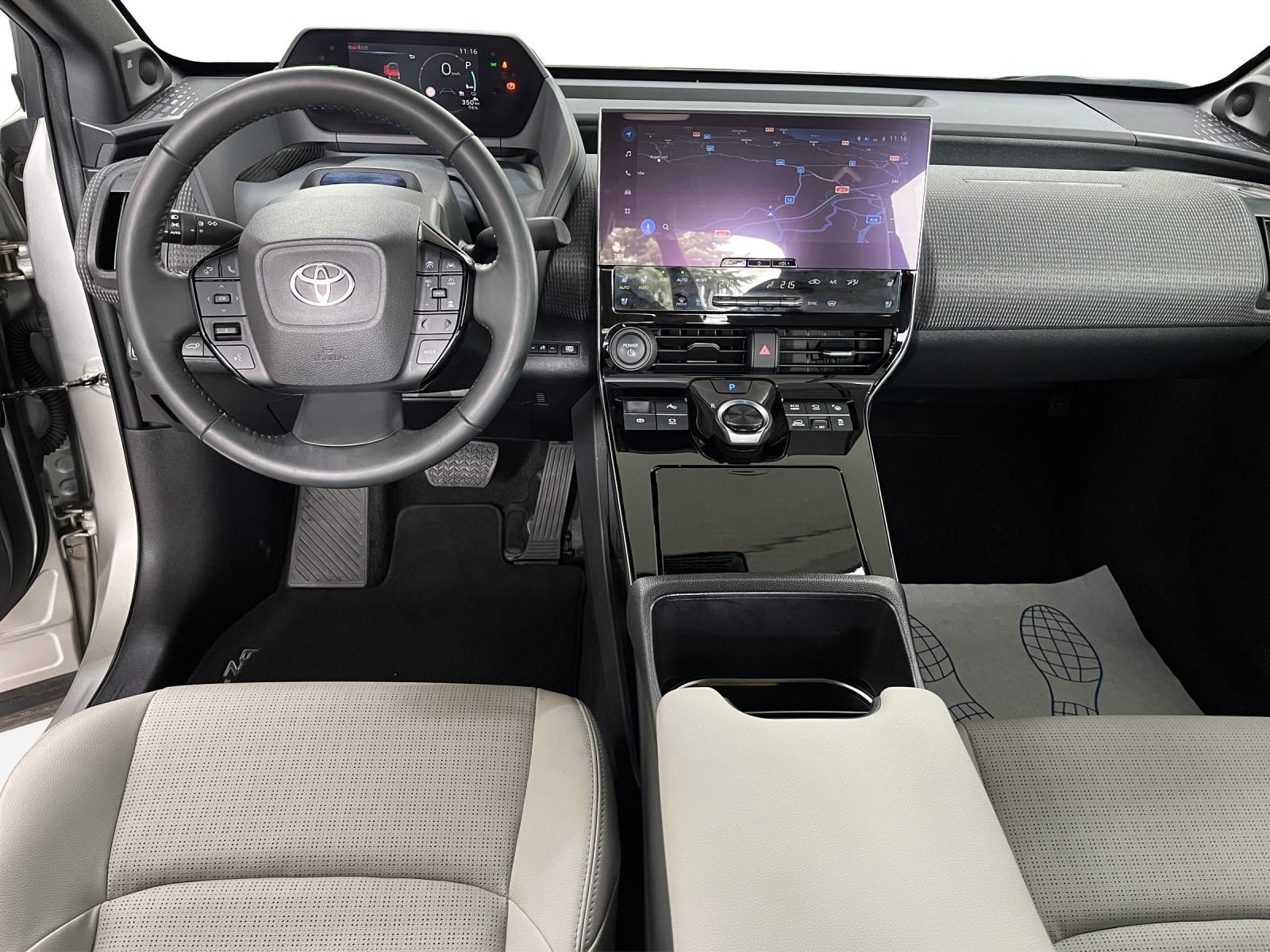TOYOTA bZ4X Premium AWD-image-4