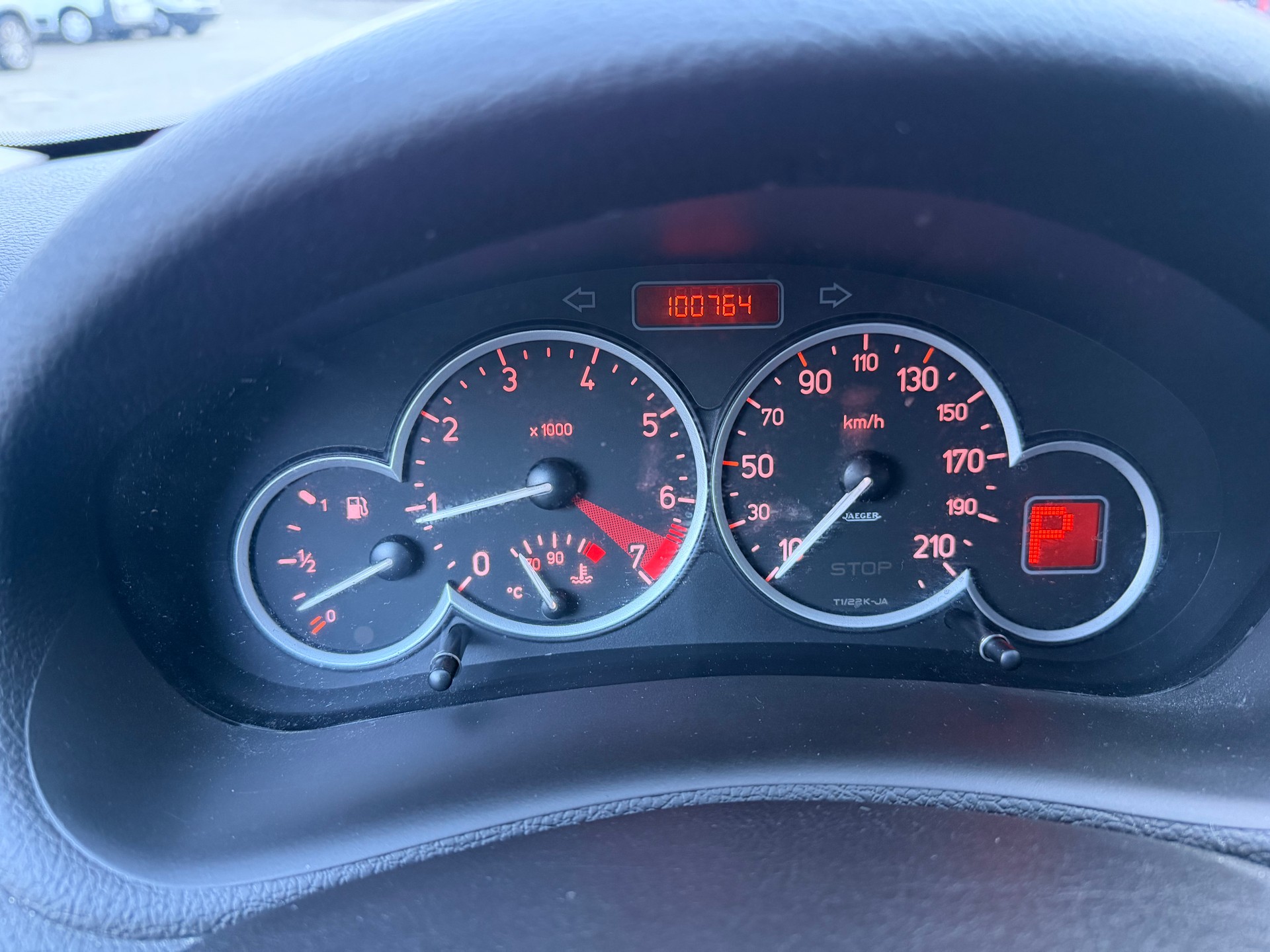 PEUGEOT 206 1.6 16V (XT) Premium-image-6