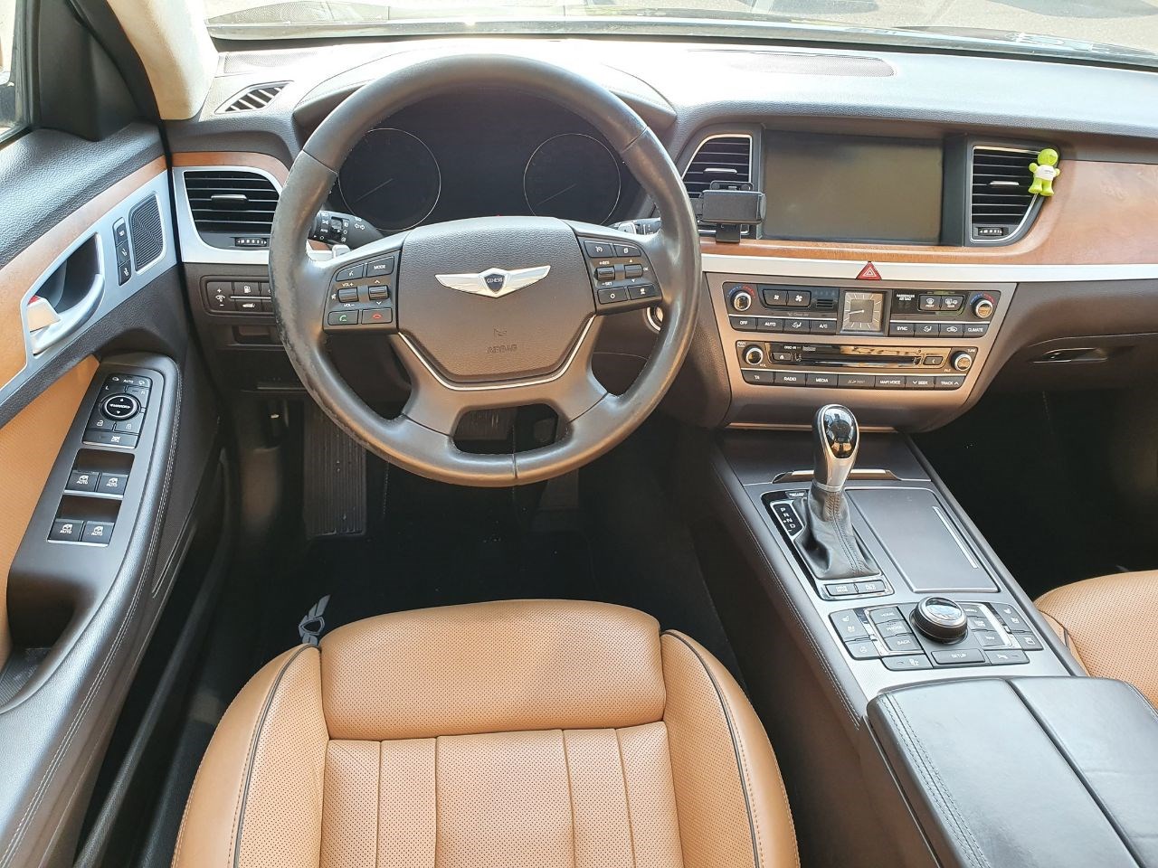 HYUNDAI Genesis 3.8 V6 Automatic-image-2