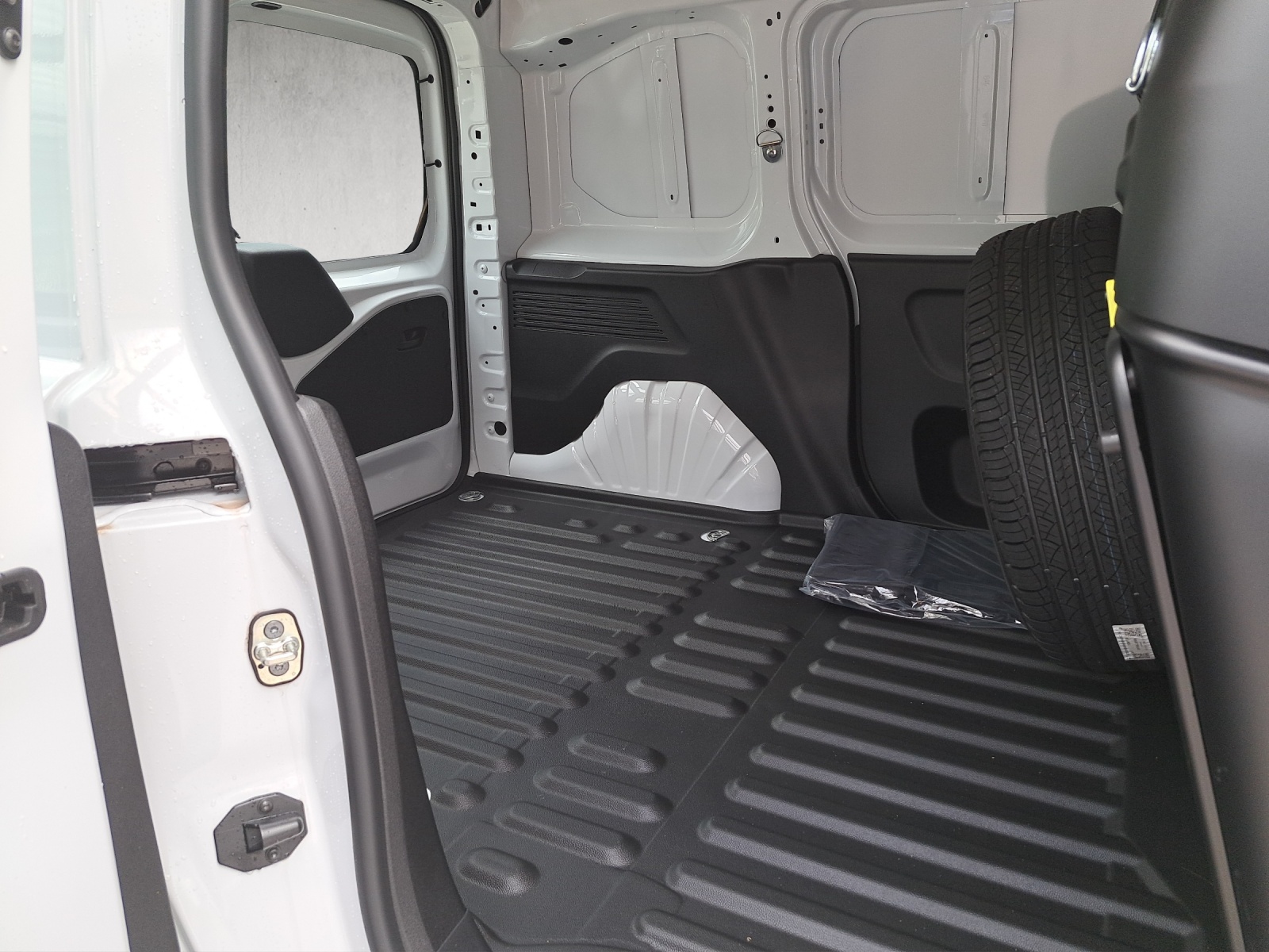 OPEL Combo Cargo 2.4 t 1.5 D S/S (4x4)-image-8