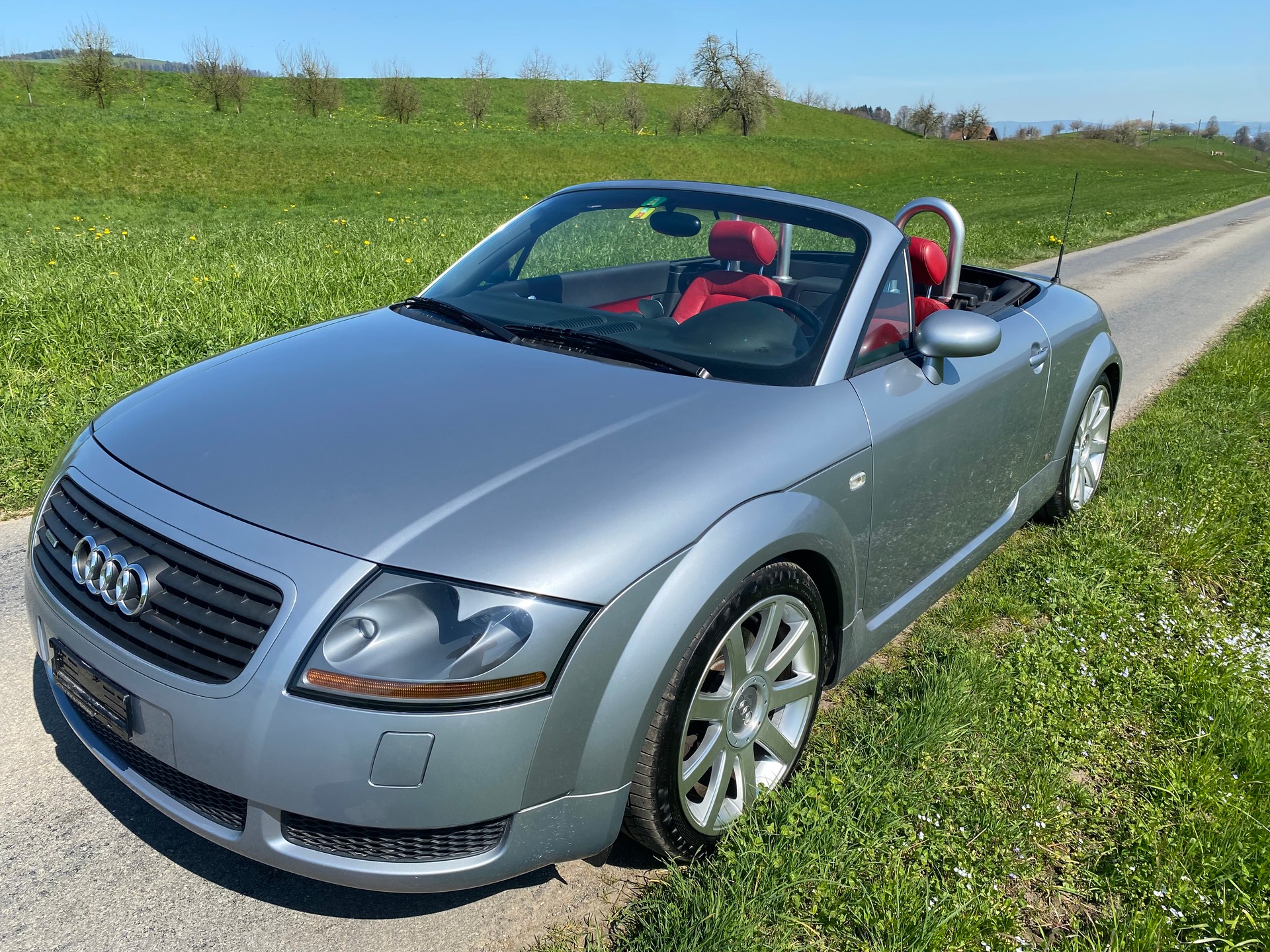 AUDI TT Roadster 1.8 T quattro-image-0