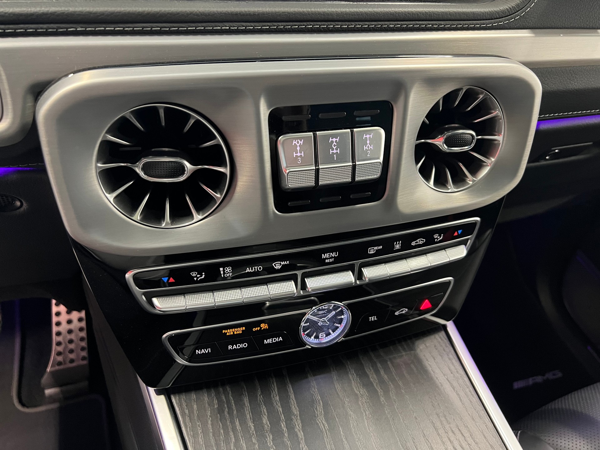 MERCEDES-BENZ G 63 AMG Speedshift Plus G-Tronic-image-25