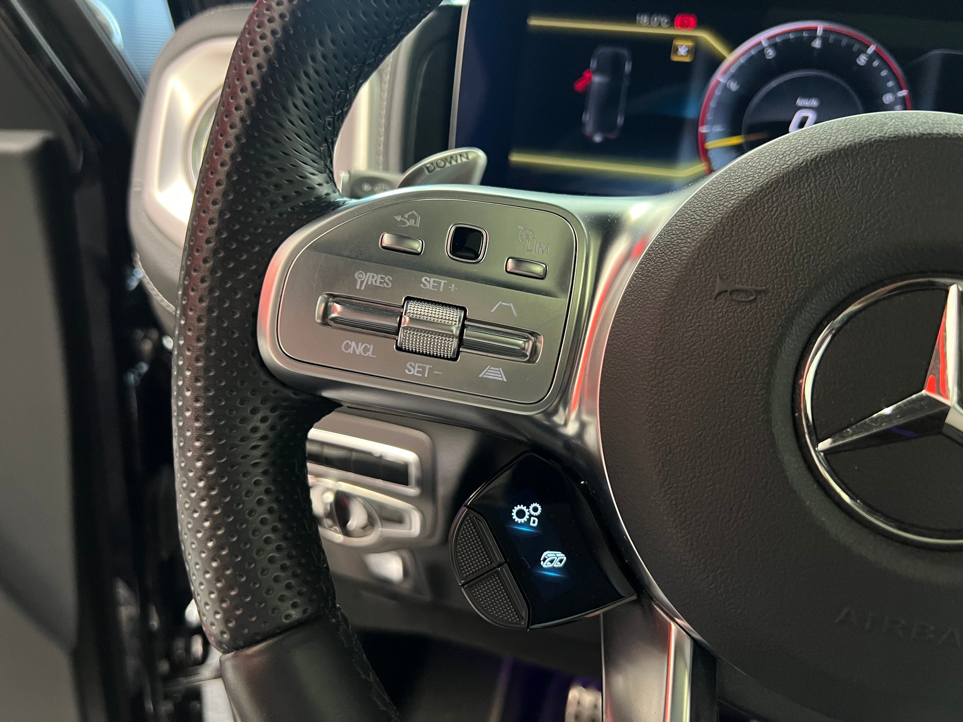 MERCEDES-BENZ G 63 AMG Speedshift Plus G-Tronic-image-27