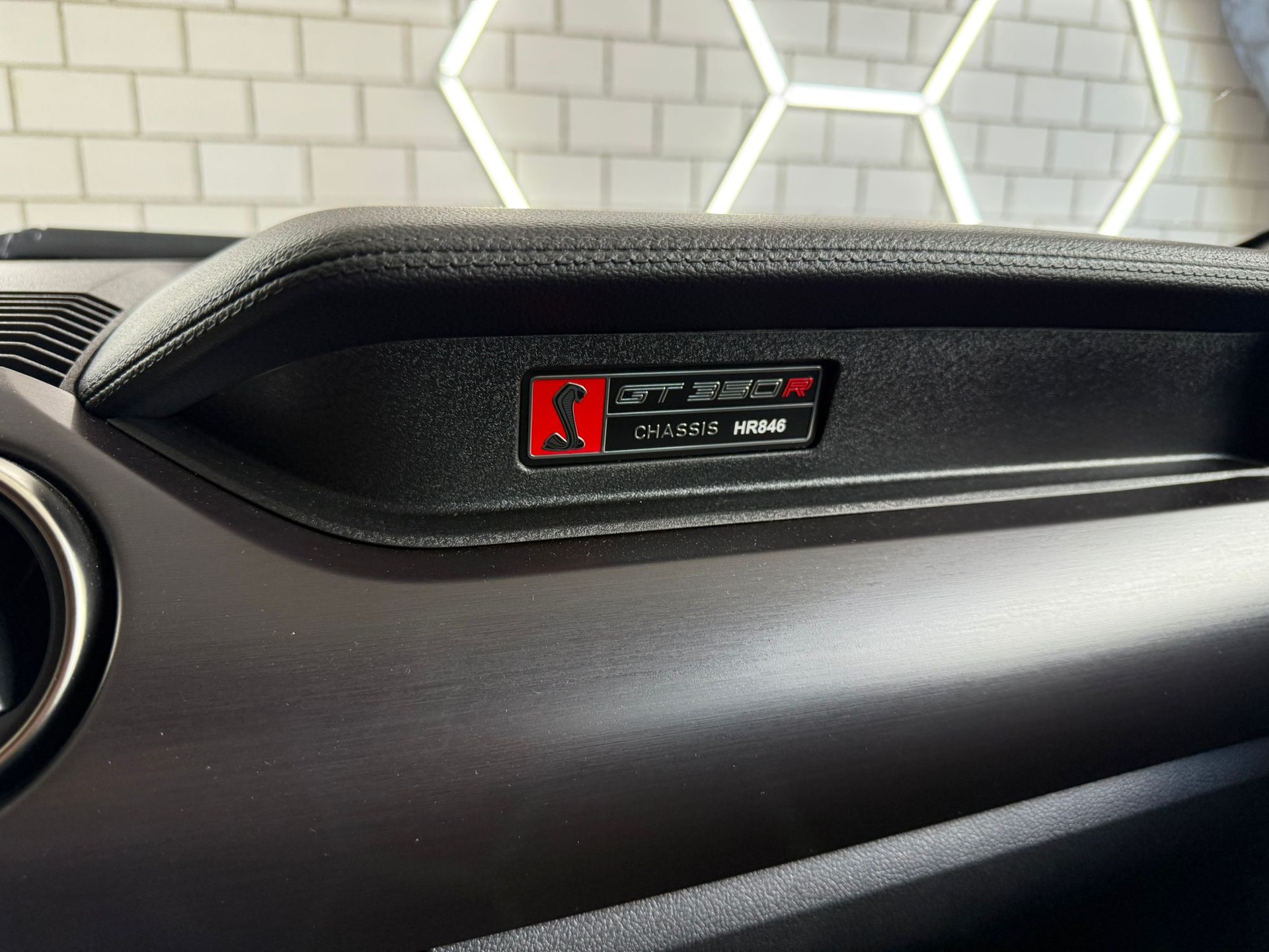 FORD Shelby GT350R-image-9