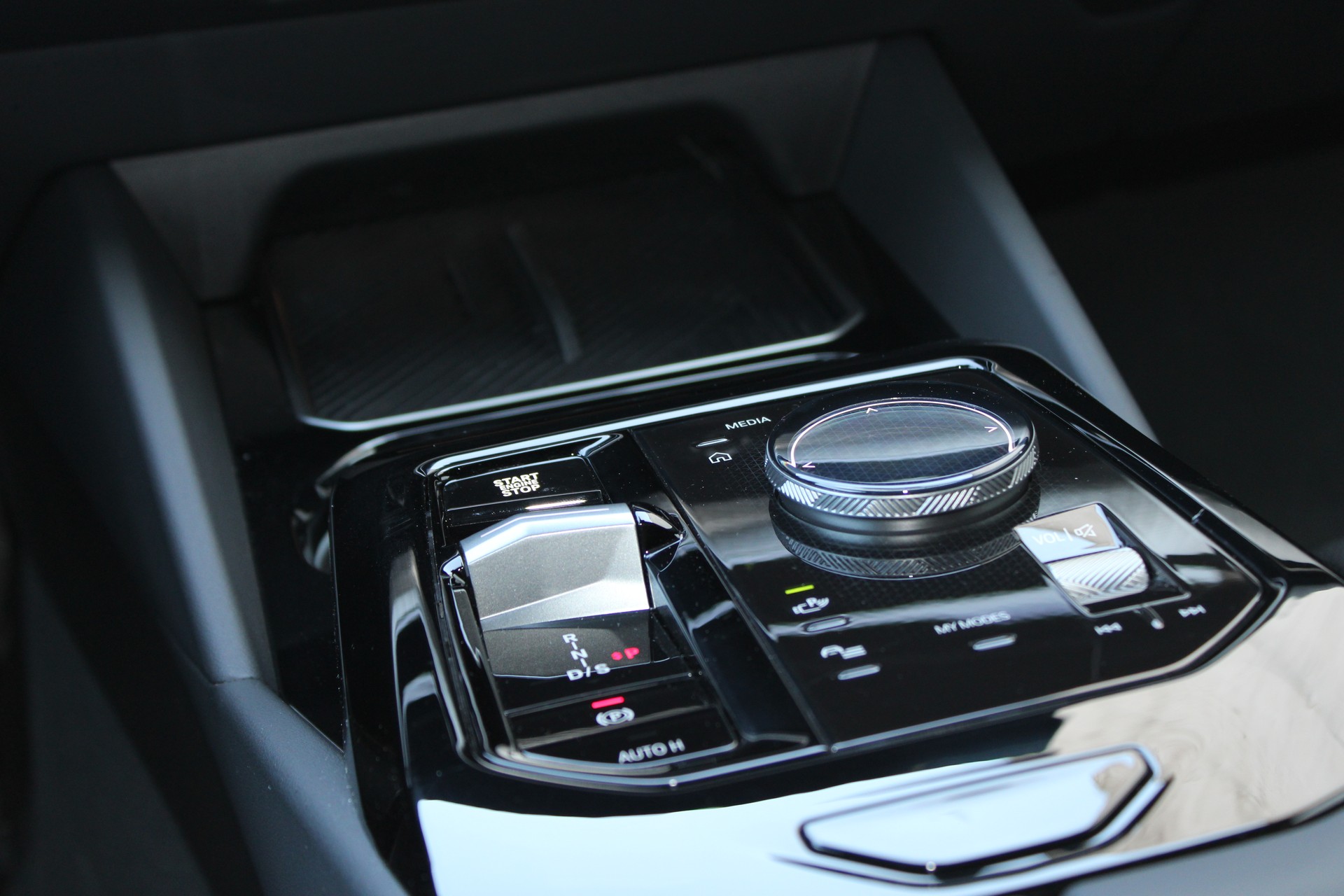 BMW 520d xDrive Touring M Sport-image-14