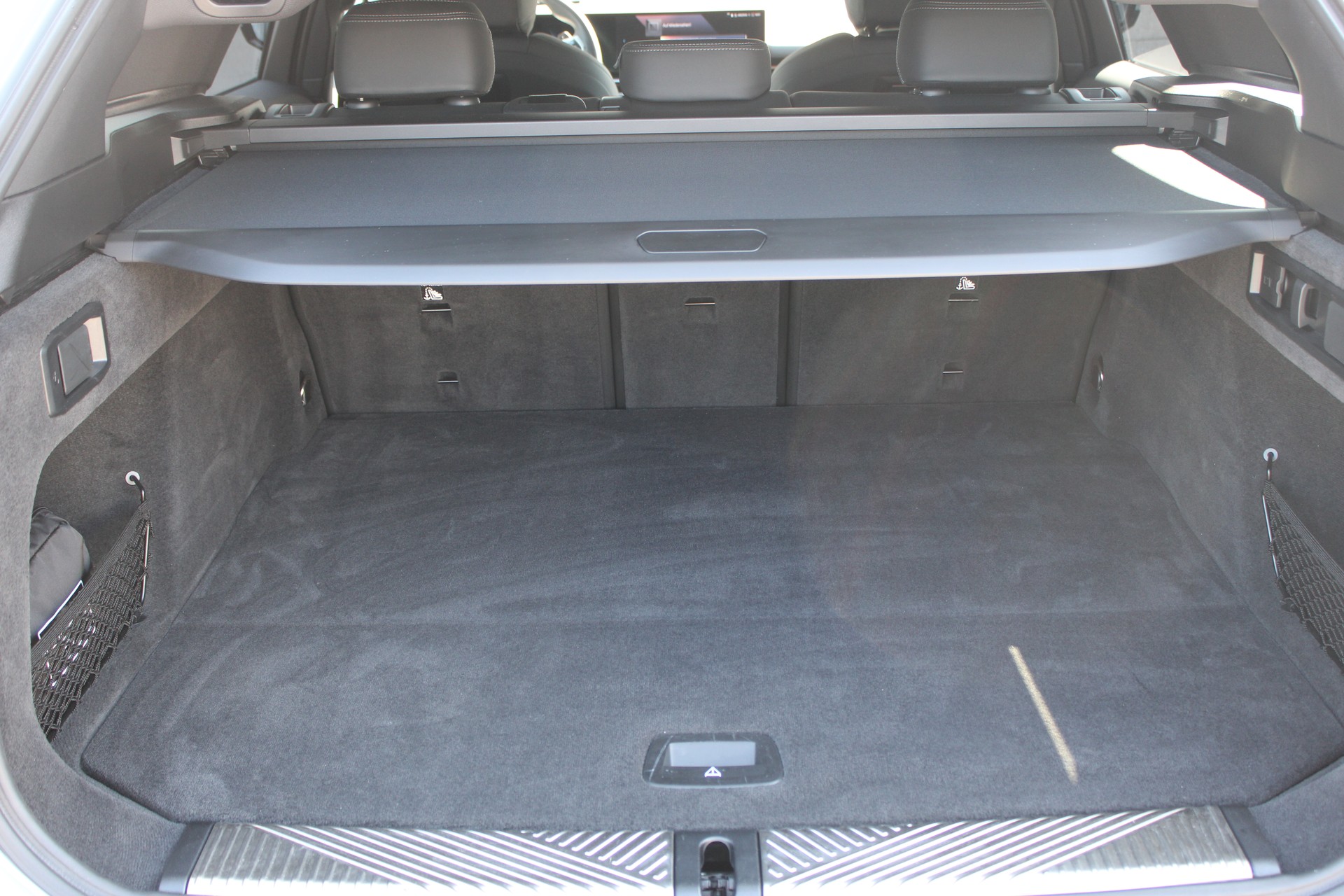BMW 520d xDrive Touring M Sport-image-17