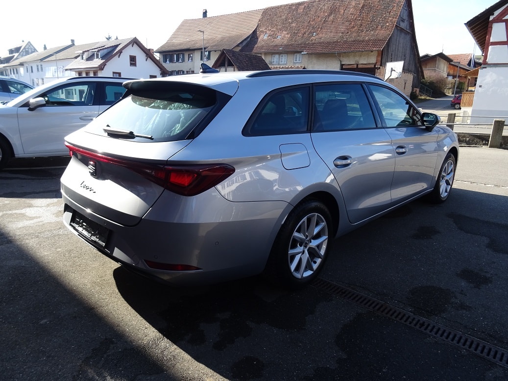 SEAT Leon ST 2.0 TDI Style DSG-showroom-element-2