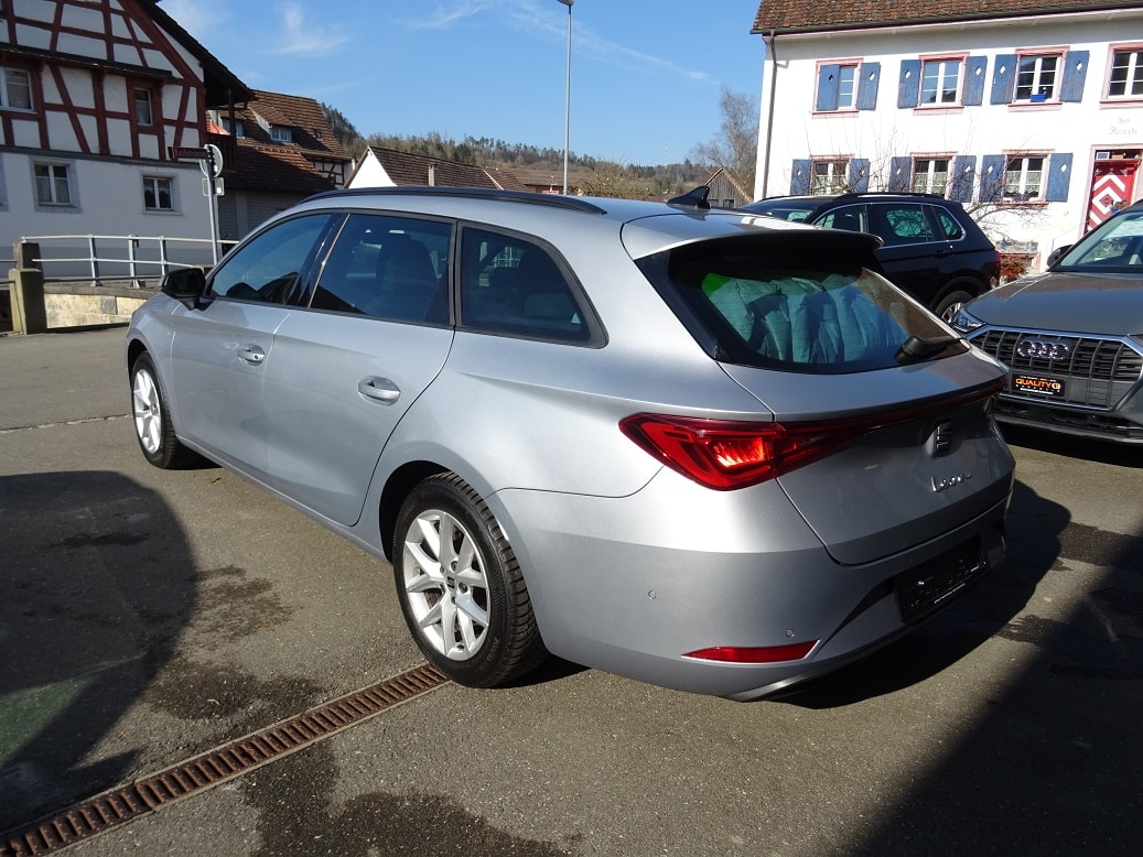 SEAT Leon ST 2.0 TDI Style DSG-showroom-element-3