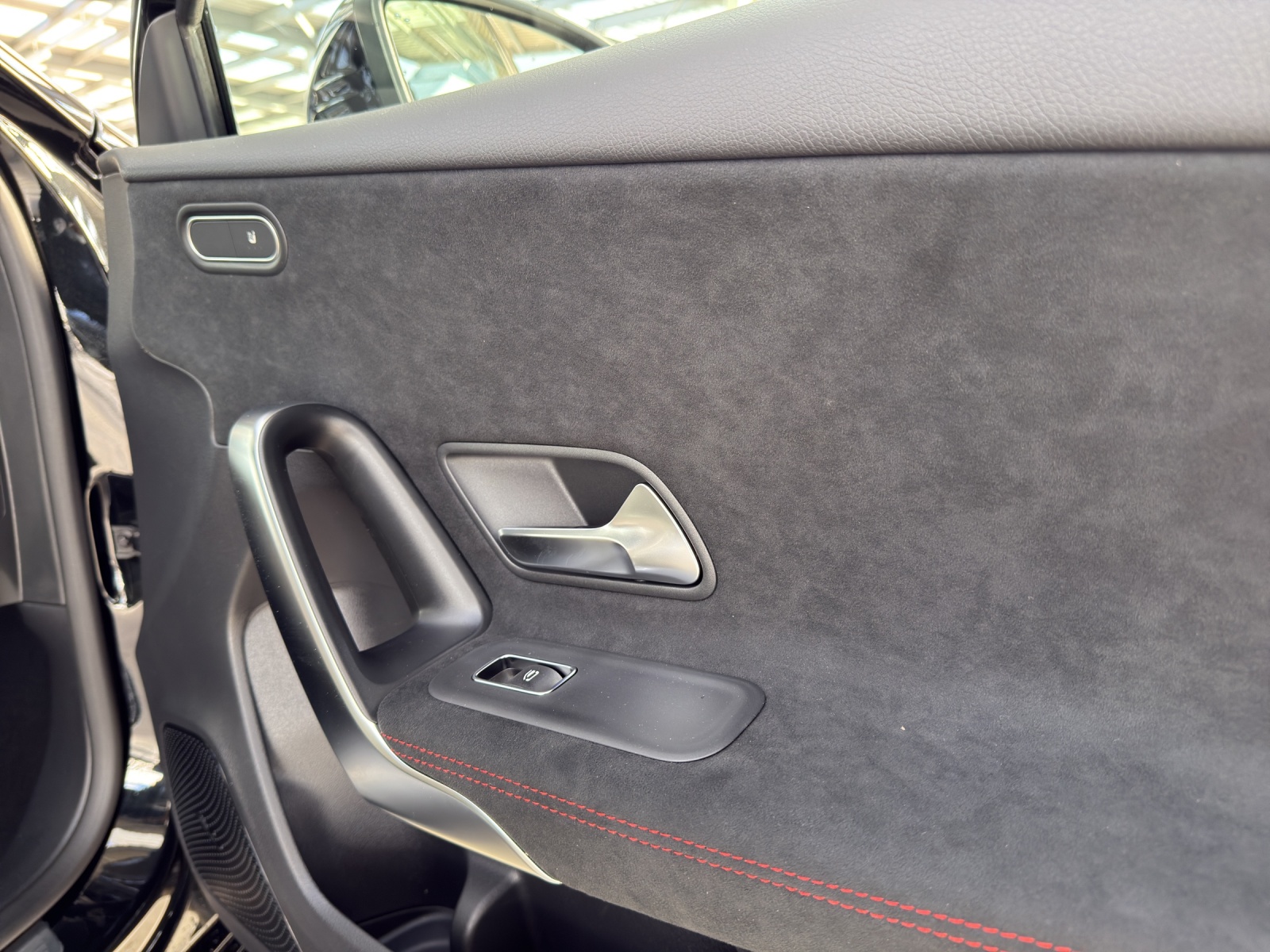 MERCEDES-BENZ A 200 Night Star 7G-DCT-image-14