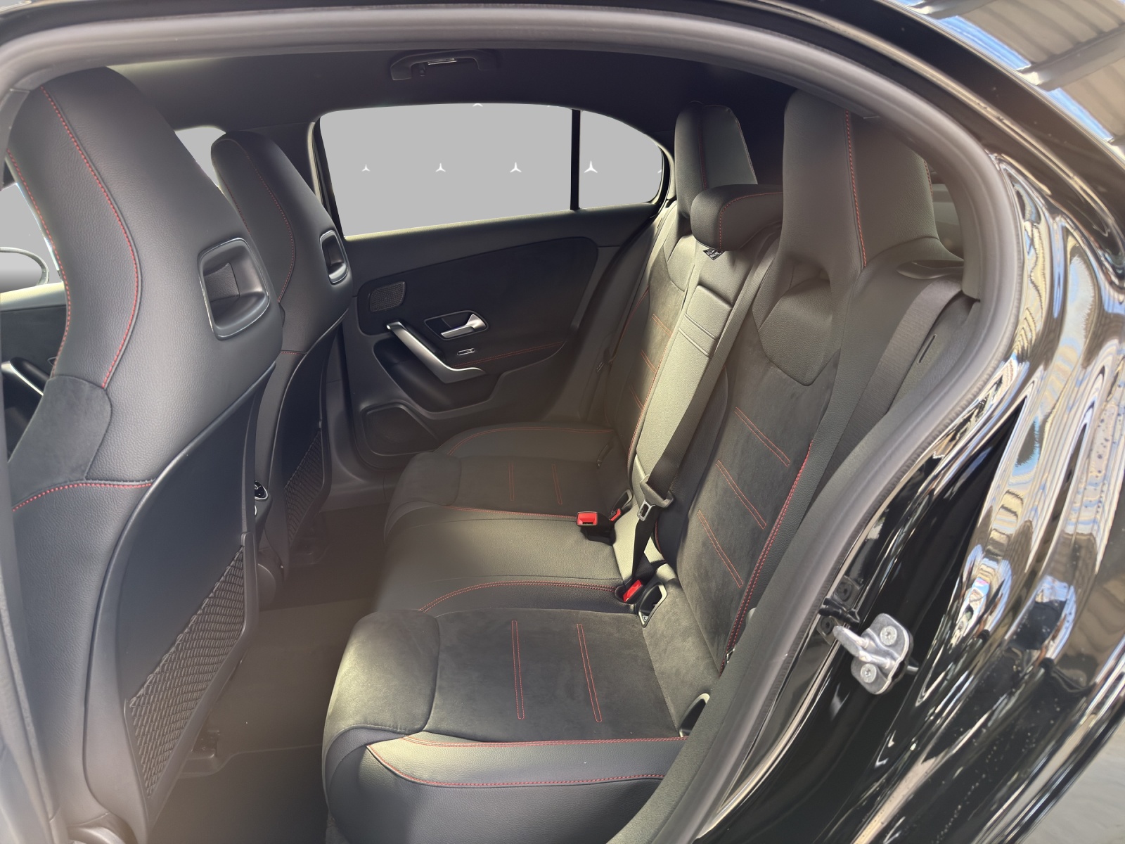 MERCEDES-BENZ A 200 Night Star 7G-DCT-image-9