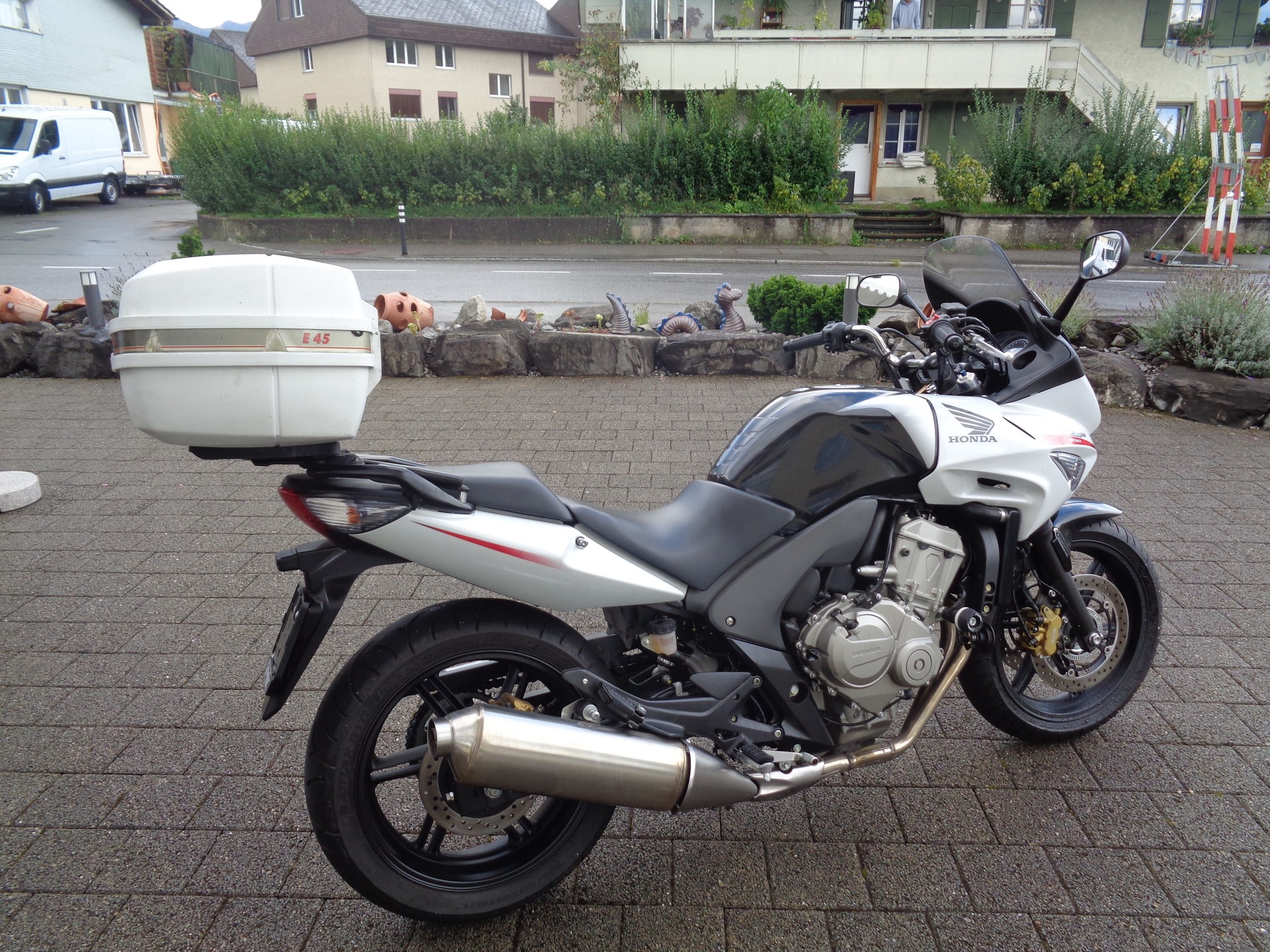 HONDA CBF 600 SA ABS-image-2