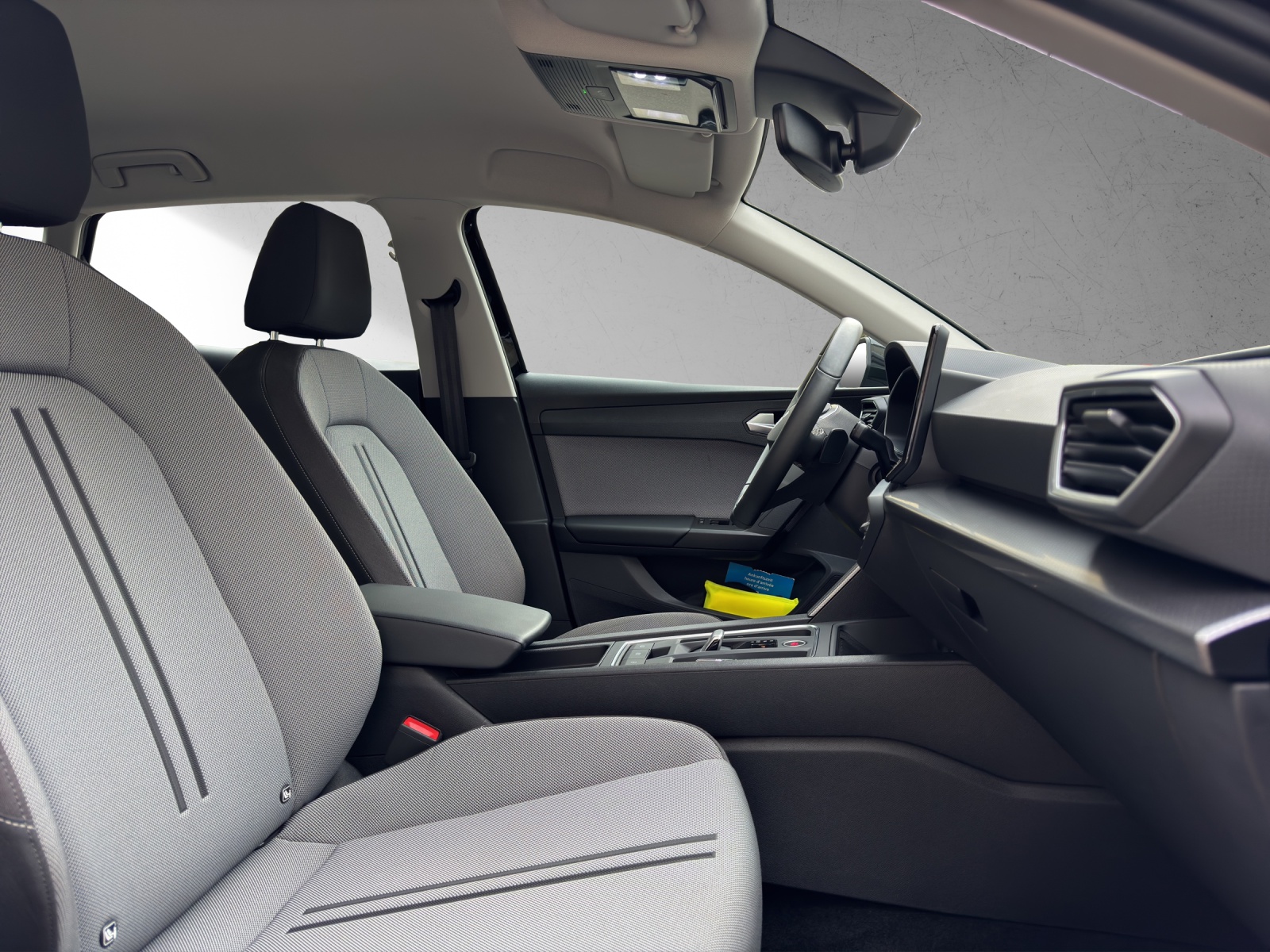SEAT Leon 1.0 eTSI mHEV Style-image-9