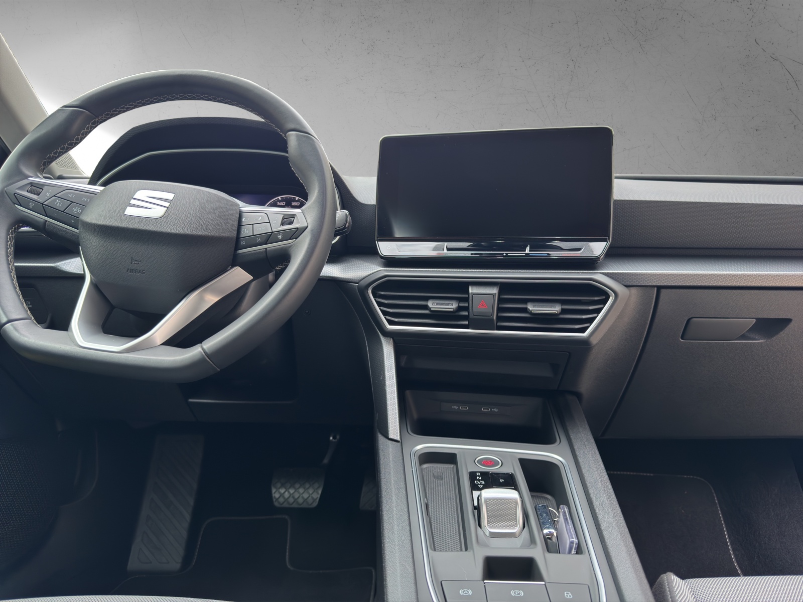 SEAT Leon 1.0 eTSI mHEV Style-image-10