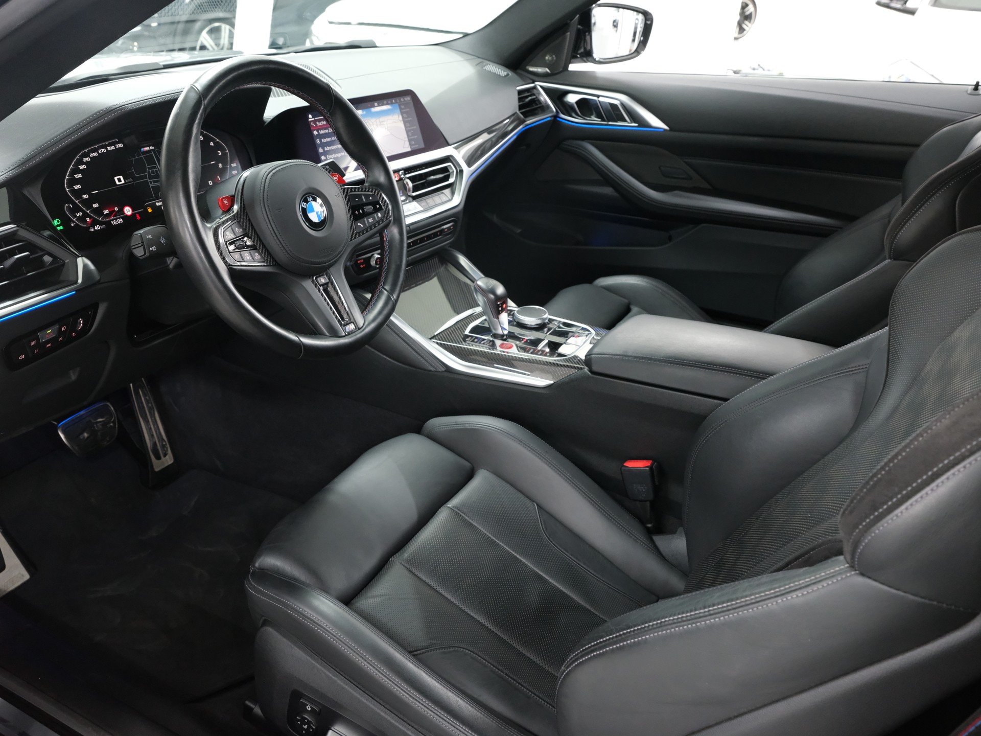 BMW M4 Coupé Competition-image-9