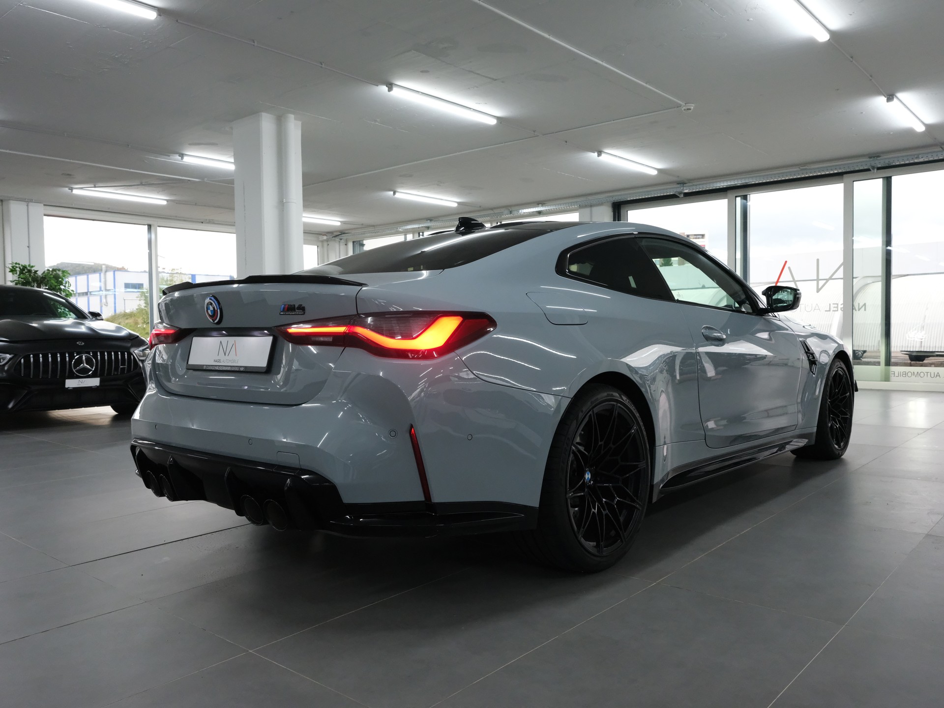BMW M4 Coupé Competition-image-2