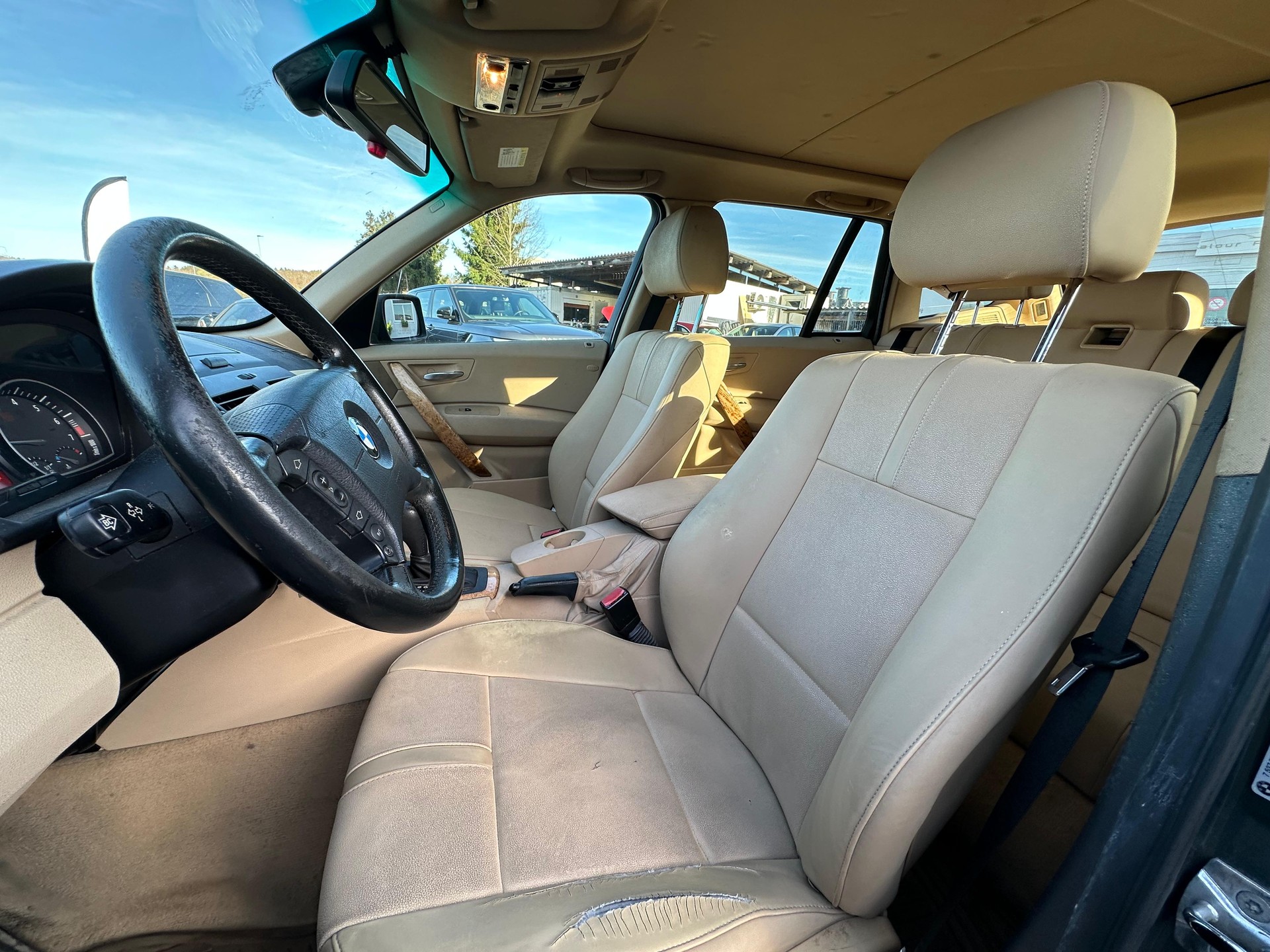 BMW X3 3.0i-image-7