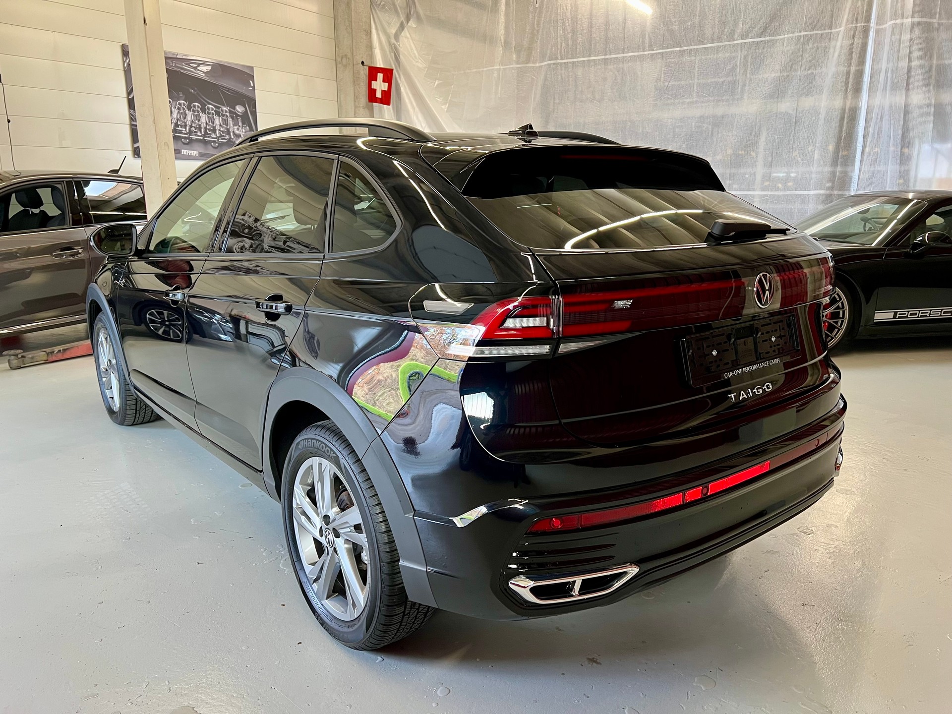 VW Taigo 1.5 TSI R-Line DSG-image-2