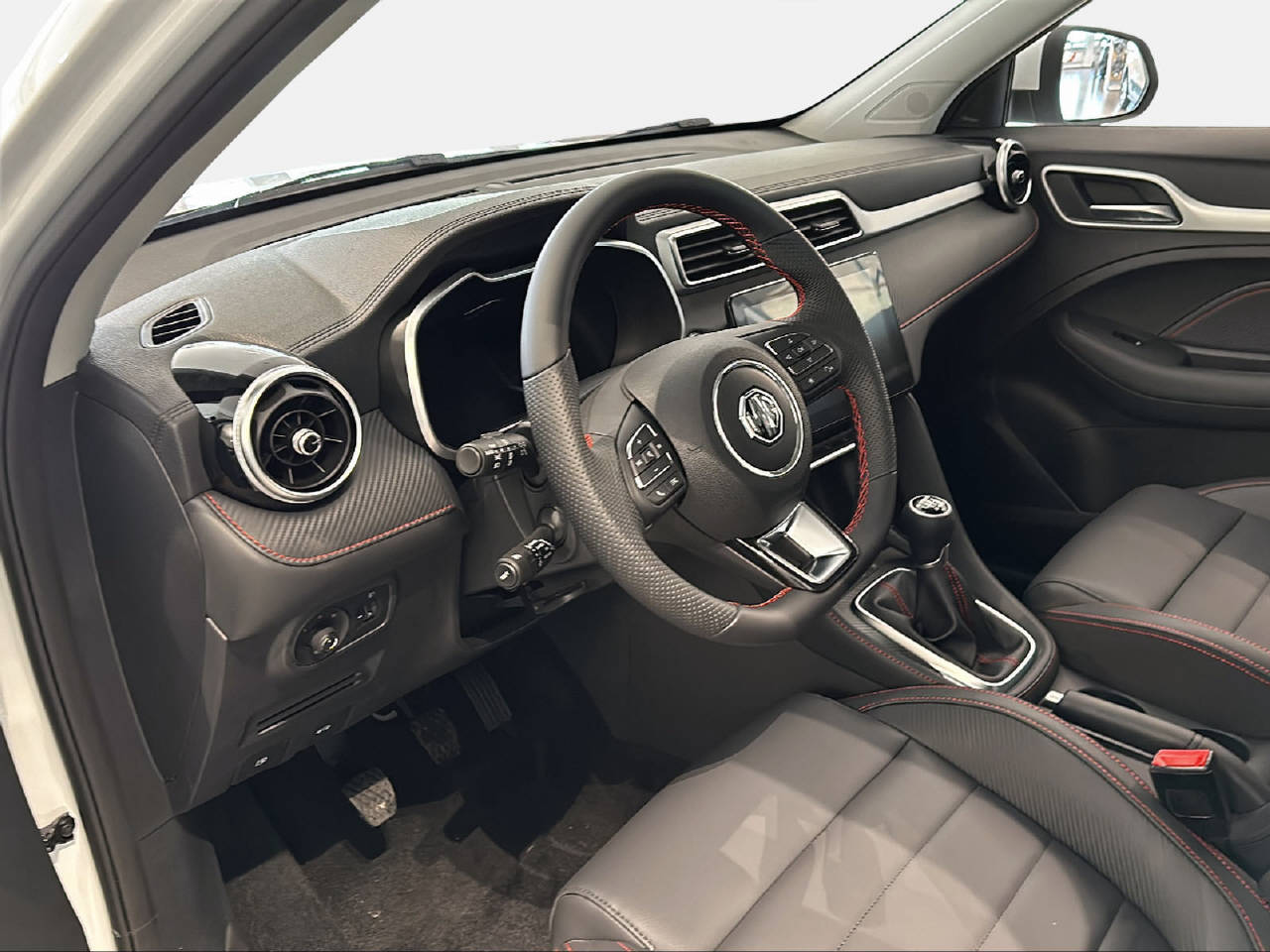 MG ZS 1.0 T-Gdi Luxury-image-9