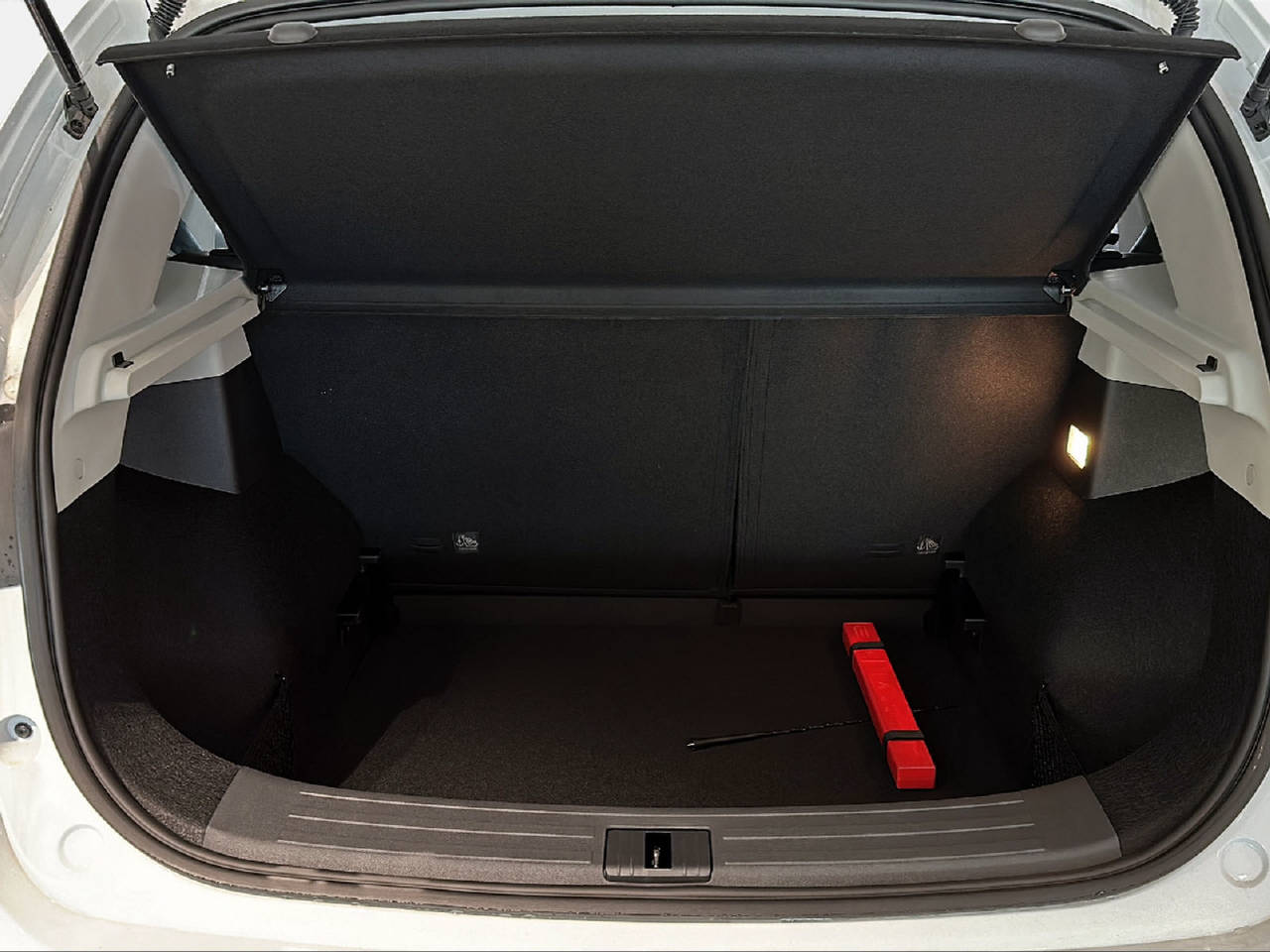MG ZS 1.0 T-Gdi Luxury-image-11