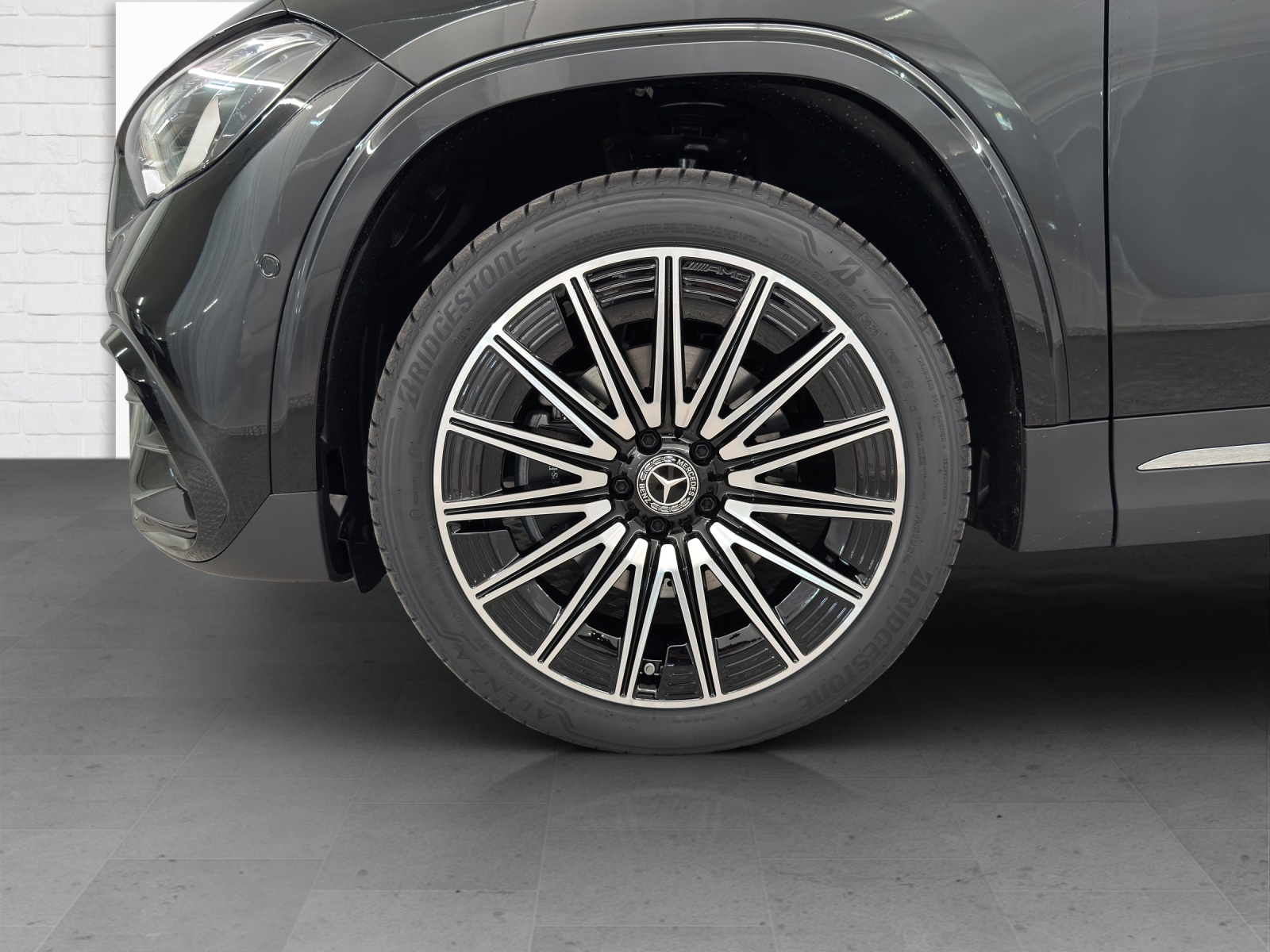 MERCEDES-BENZ GLA 250 e AMG Line EQ Star-image-5