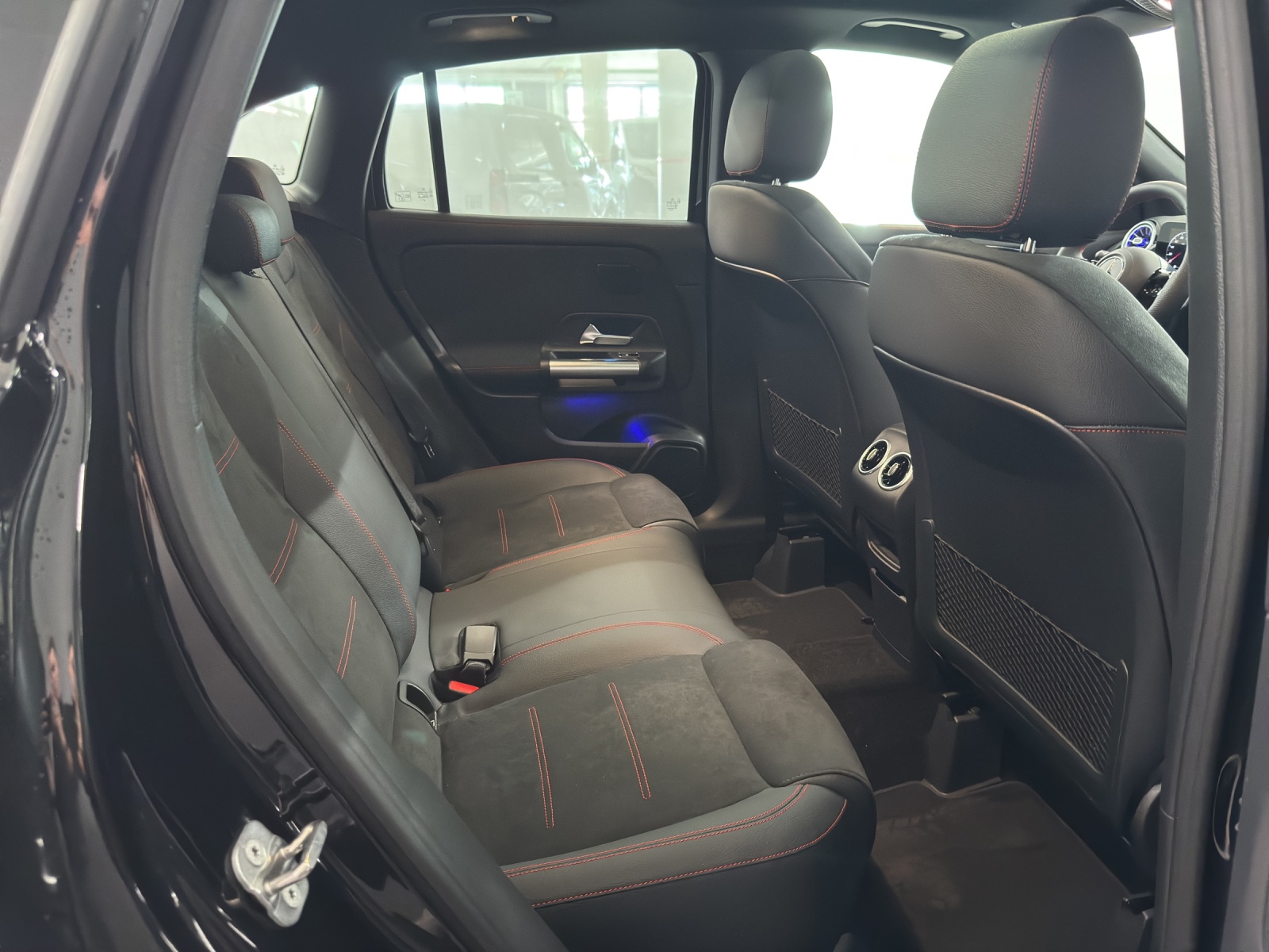 MERCEDES-BENZ GLA 250 e AMG Line EQ Star-image-9