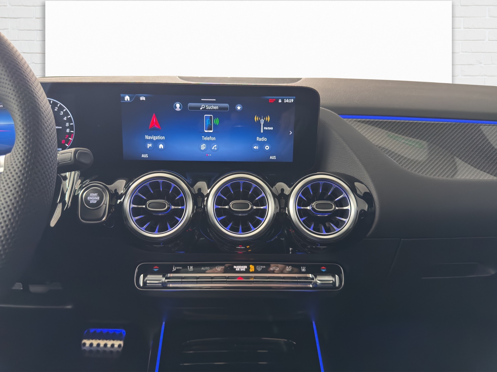 MERCEDES-BENZ GLA 250 e AMG Line EQ Star-image-8