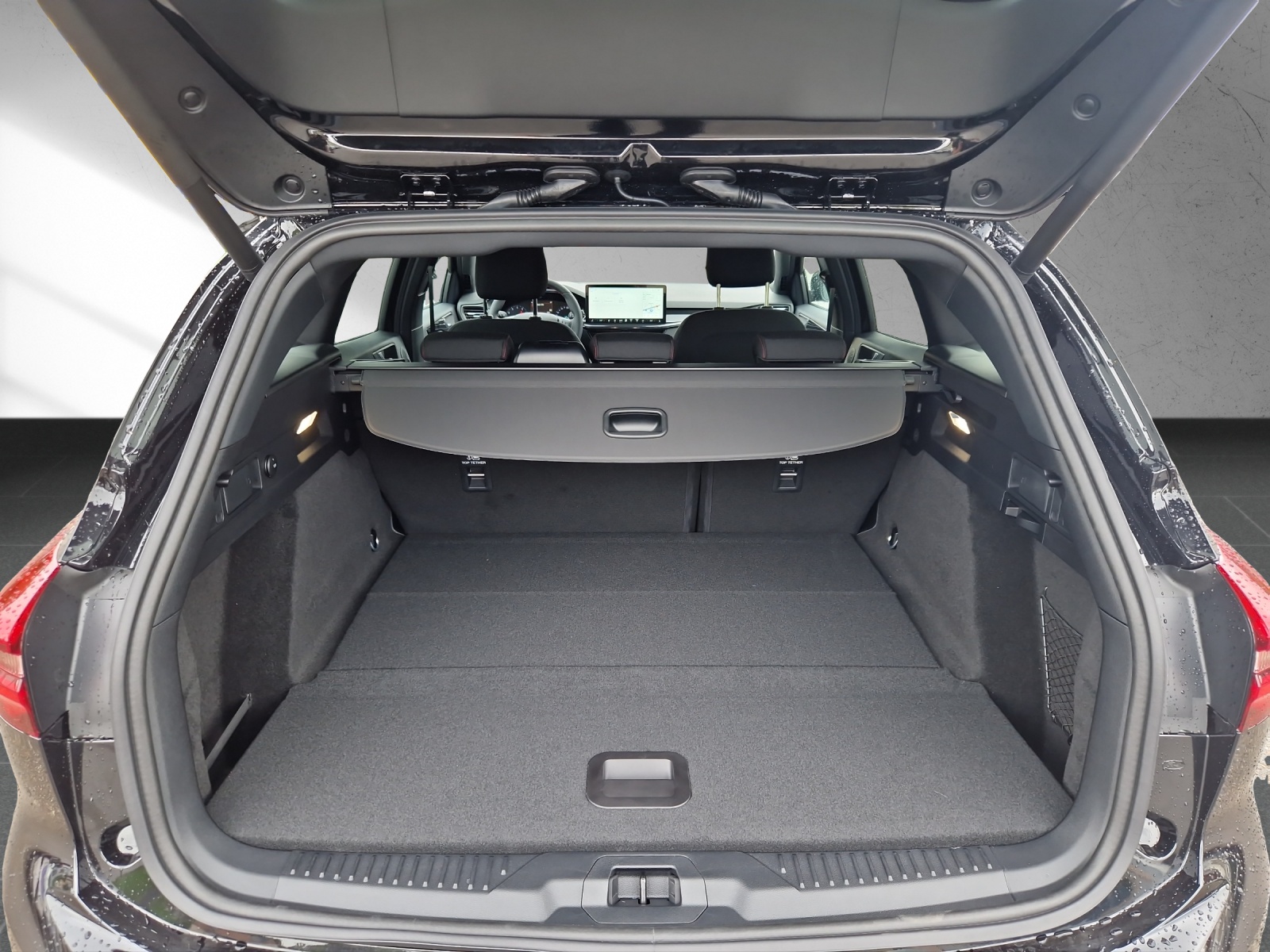 FORD Focus Station Wagon 1.0i EcoB 125 ST-Line-image-16