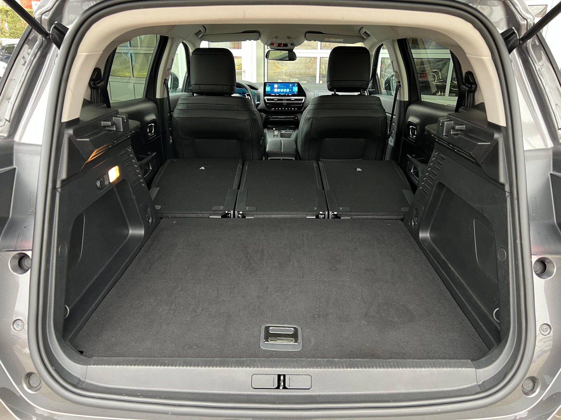 CITROEN C5 Aircross 1.6 Plug-in Hybrid Swiss Edition-image-9