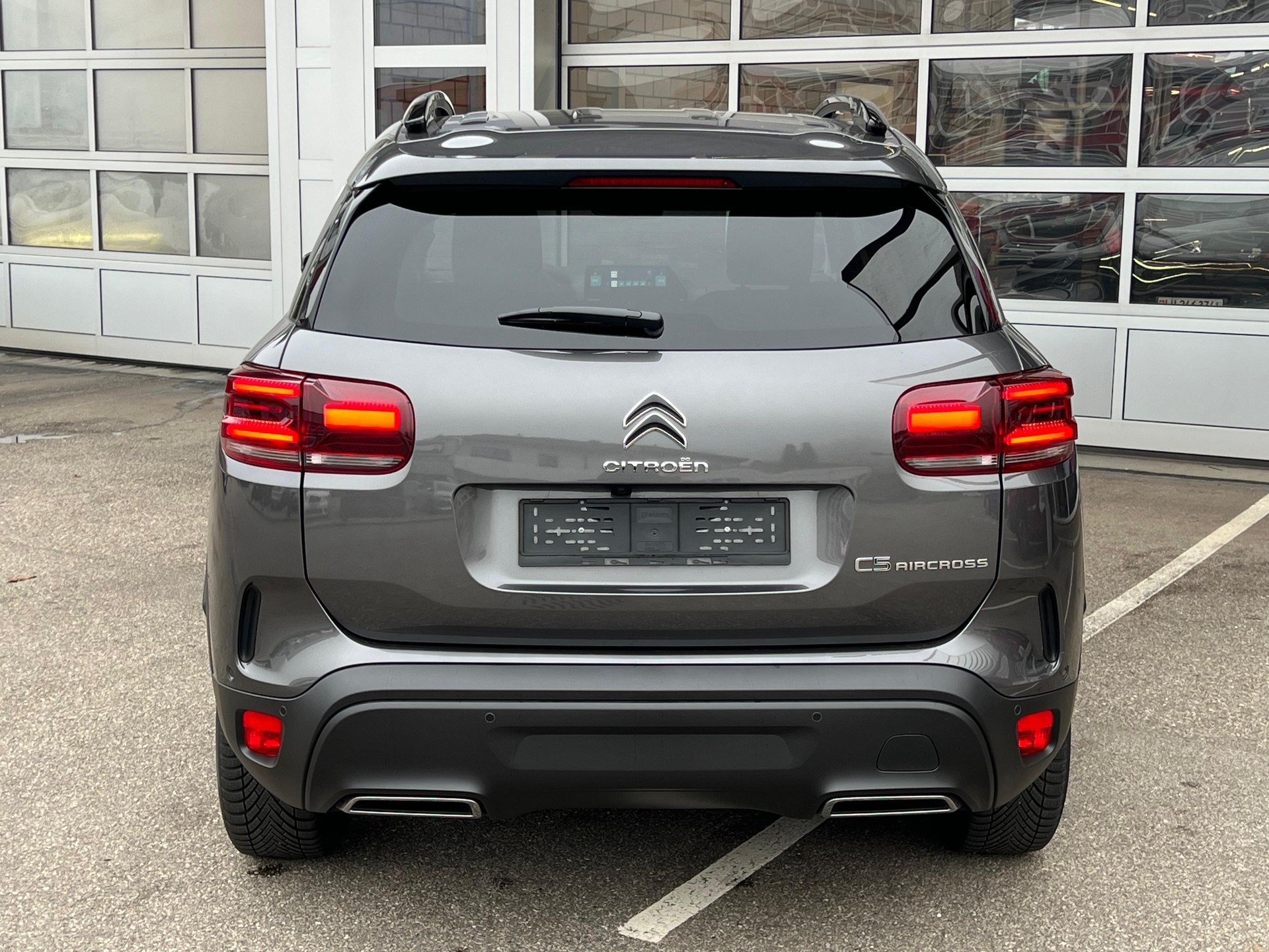 CITROEN C5 Aircross 1.6 Plug-in Hybrid Swiss Edition-image-4