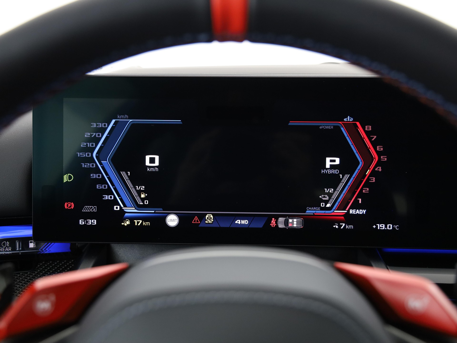 BMW M5 xDrive Touring-image-19