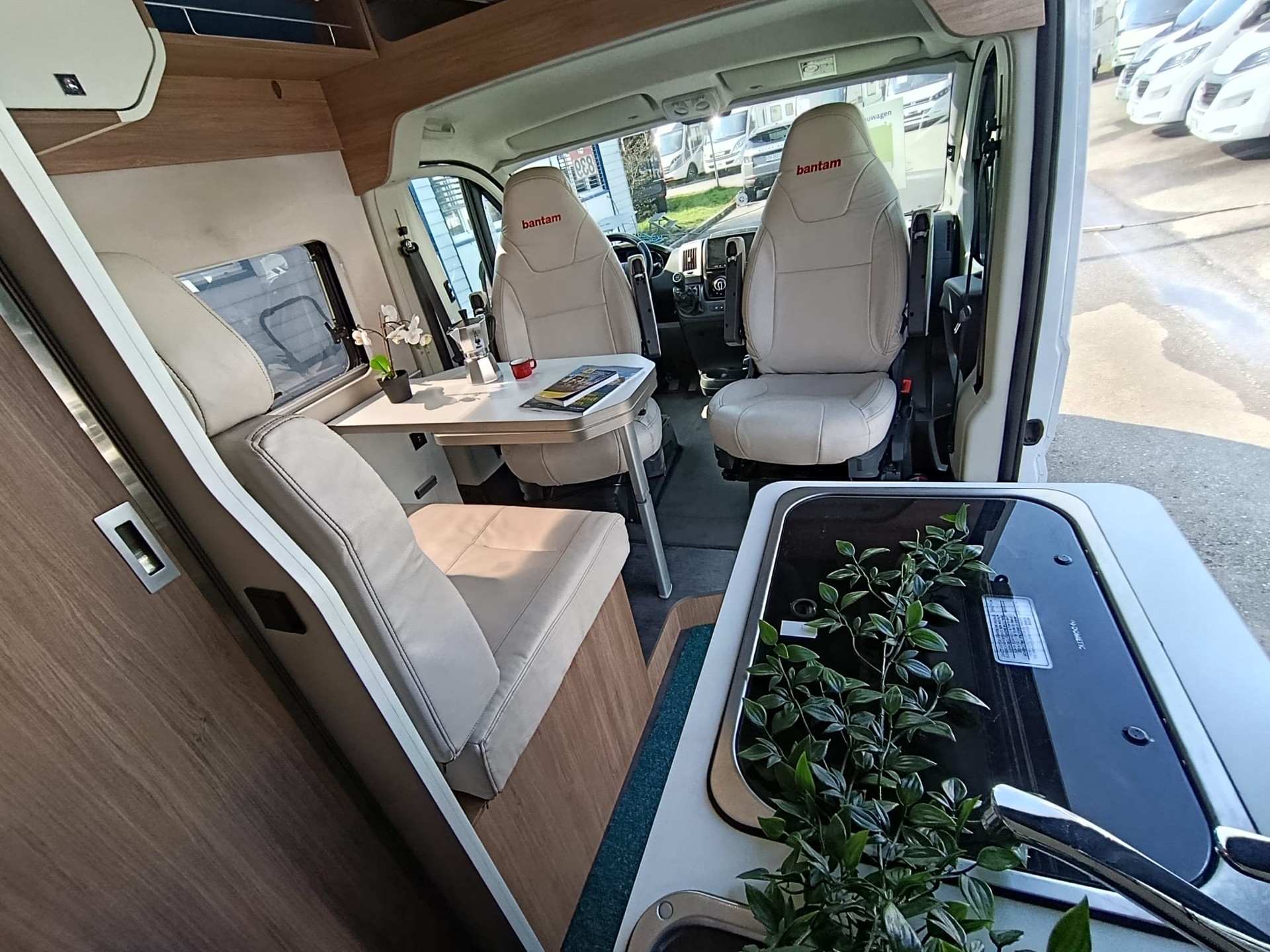 PILOTE V600G***POP-UP MIT HEIZUNG***AHK**Solar**419KG Nutzlast**6.00m Länge**-image-17