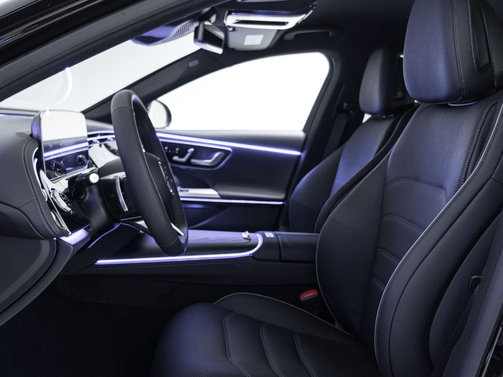 MERCEDES-BENZ E 220 d 4MATIC-image-6