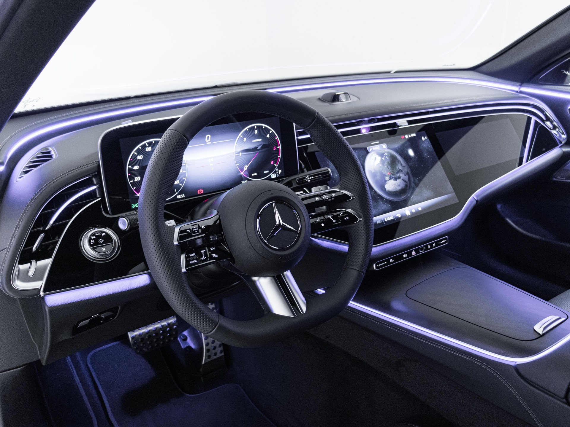 MERCEDES-BENZ E 220 d 4MATIC-image-8