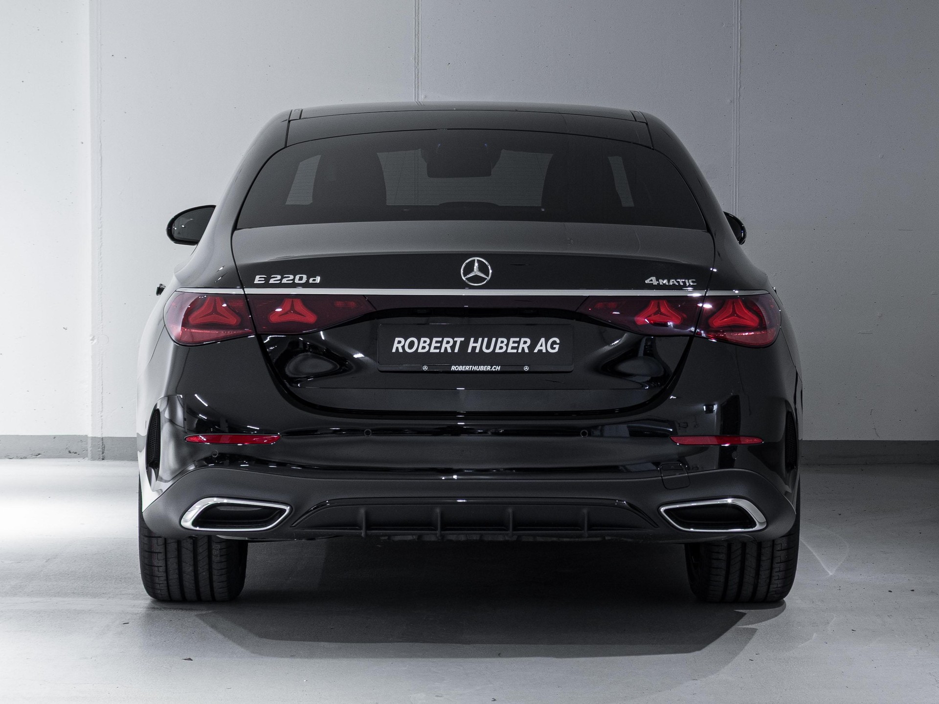 MERCEDES-BENZ E 220 d 4MATIC-image-5