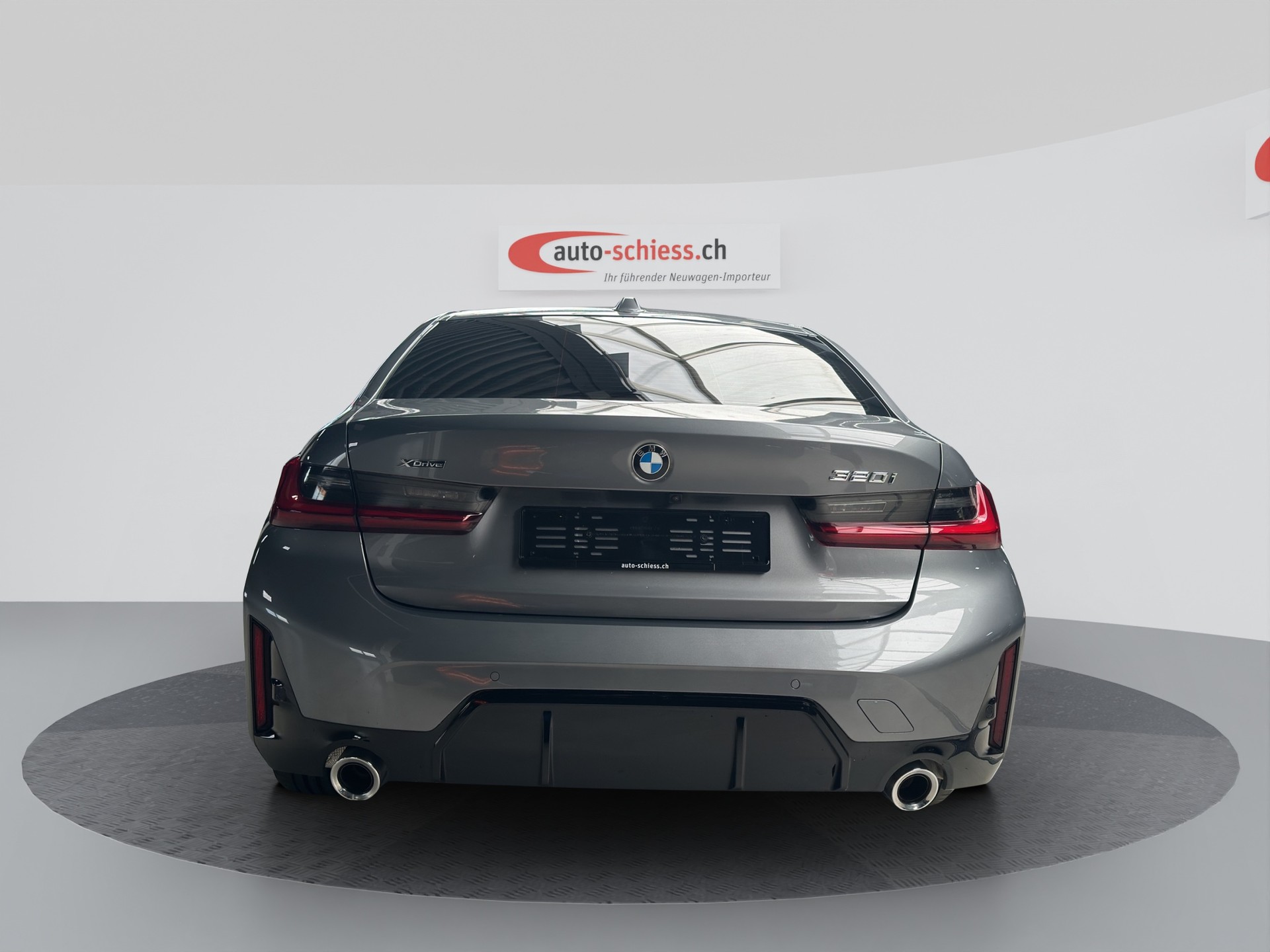 BMW 320i xDrive Steptronic M Sport FACELIFT-image-3