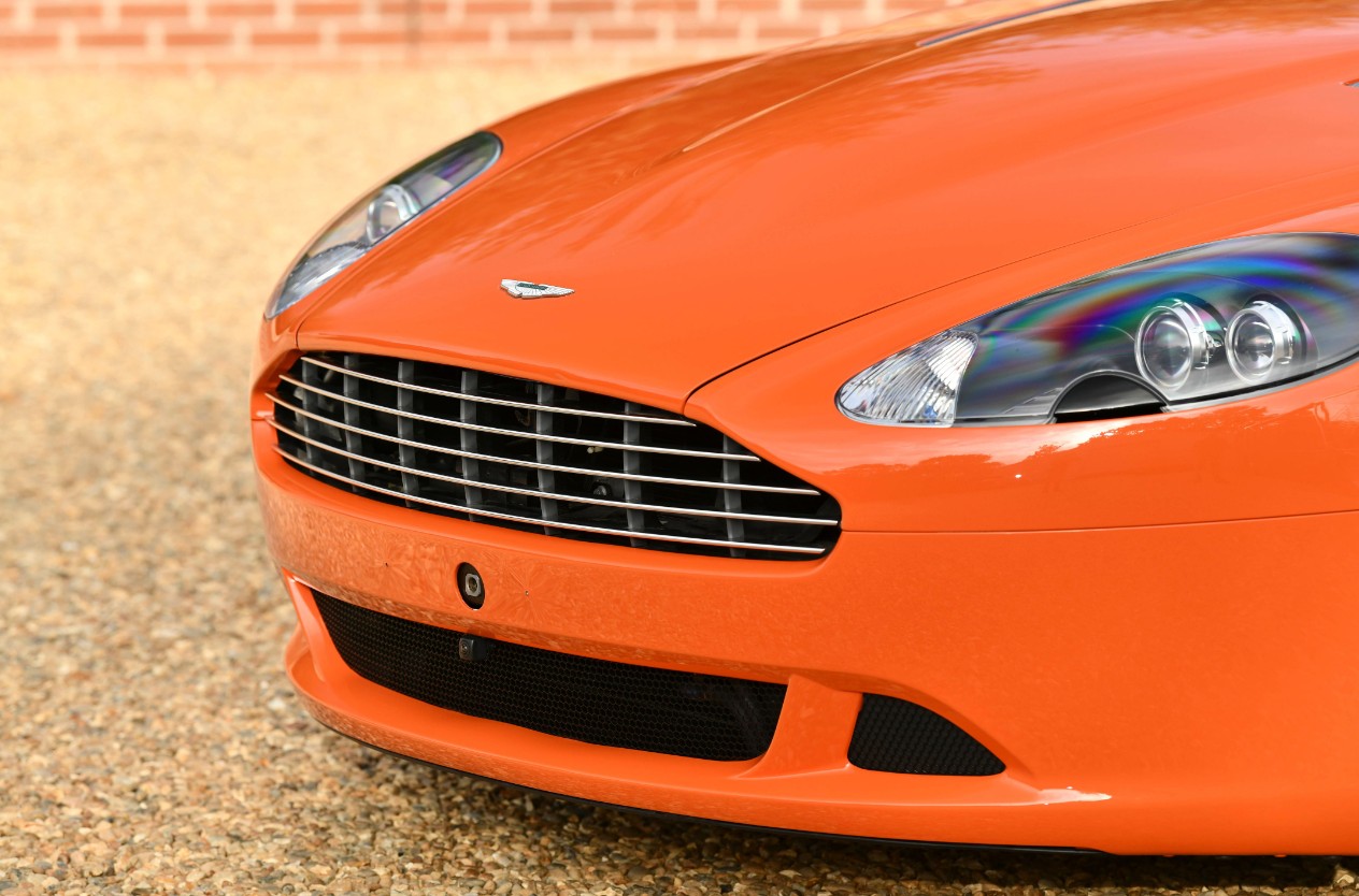 ASTON MARTIN DB9 Volante Touchtronic 2-image-12
