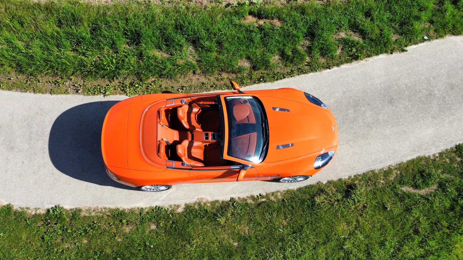 ASTON MARTIN DB9 Volante Touchtronic 2-image-3