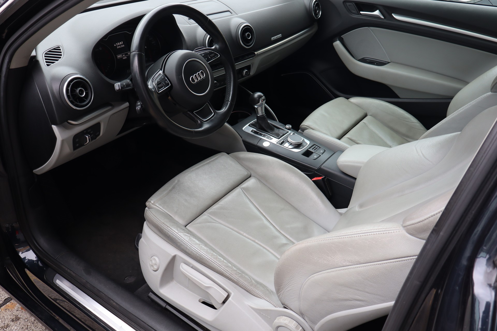 AUDI A3 1.8 TFSI QUATTRO-image-7
