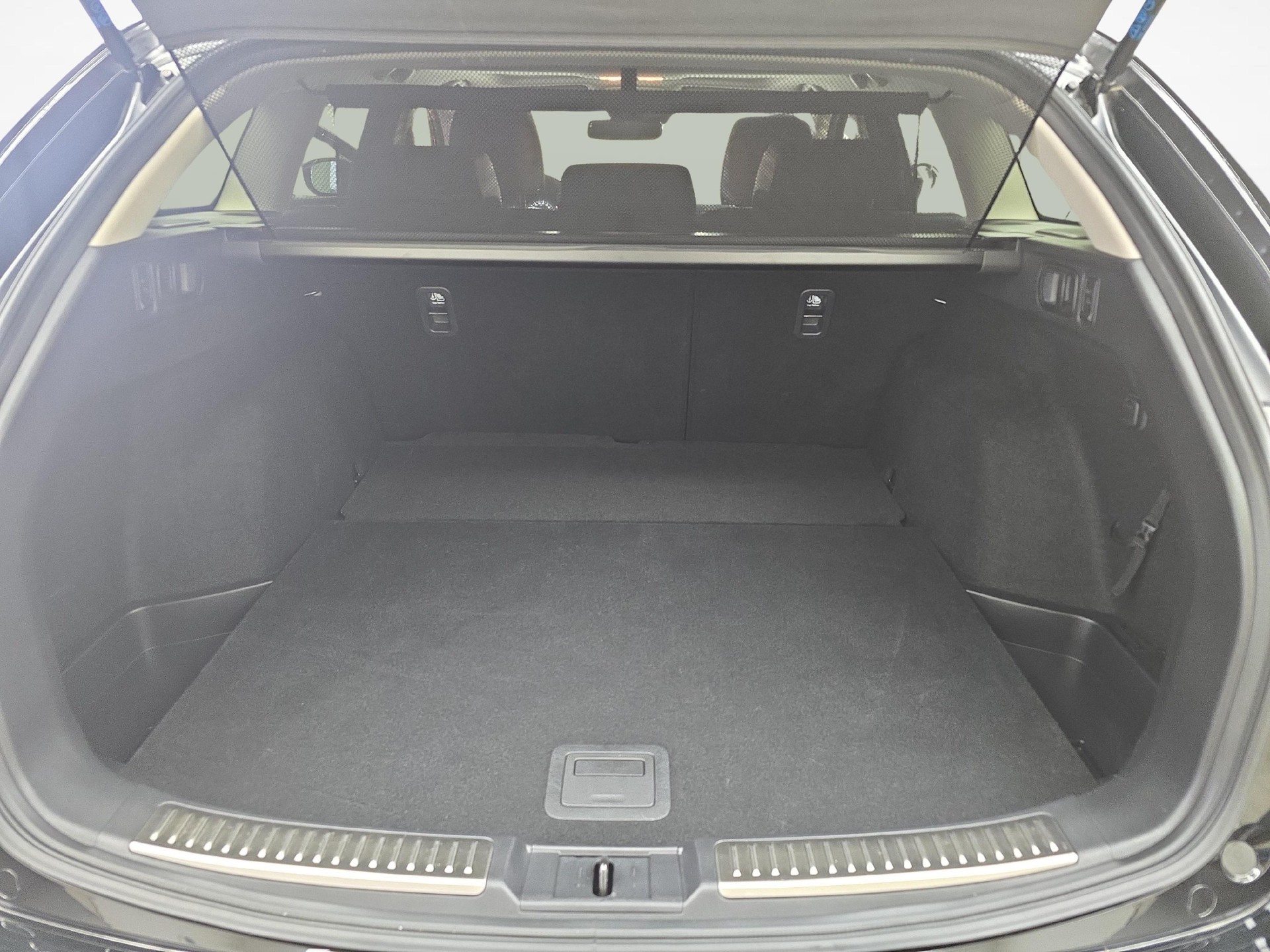 MAZDA 6 Sport Wagon 2.5 Revolution / Jetzt mit attraktivem 1.99% Leasing!-image-10