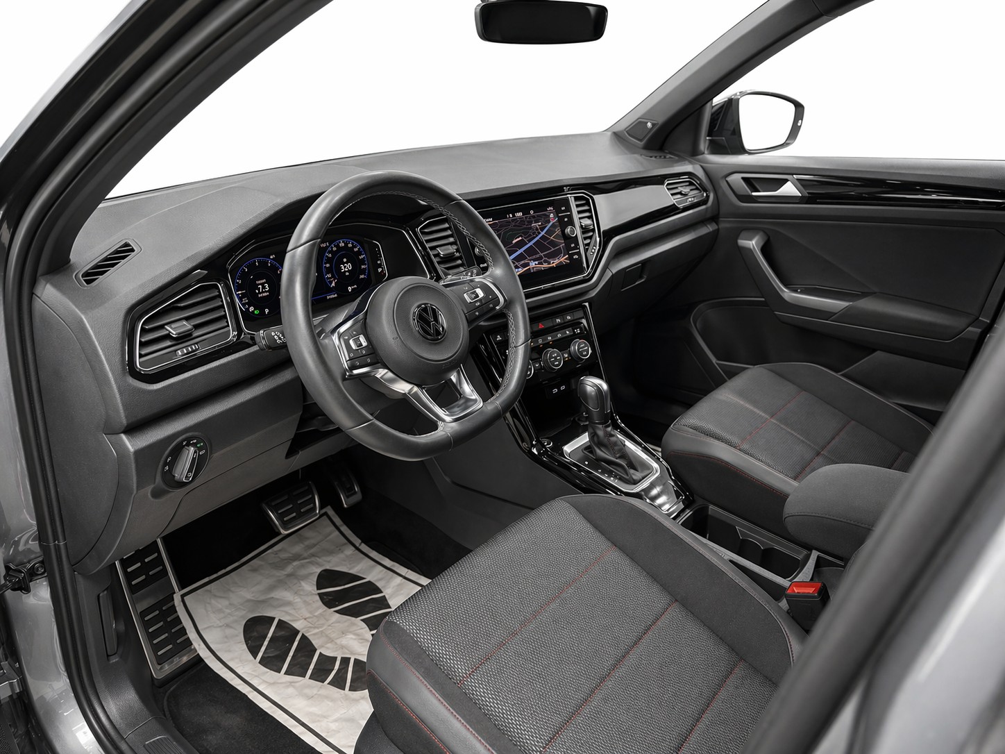 VW T-Roc 1.5 TSI EVO R-Line DSG *Anhängerkupplung*-image-8
