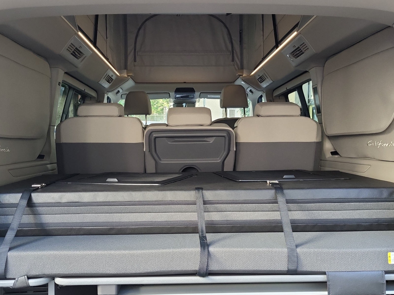 VW California Beach Tour Liberty 2.0TSI 204PS DSG-image-19
