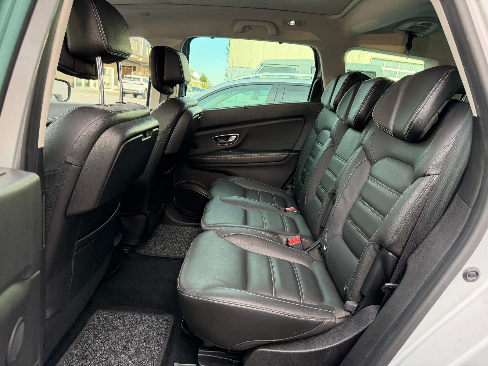 RENAULT Grand Scénic 1.6 dCi 160 Bose EDC-image-18