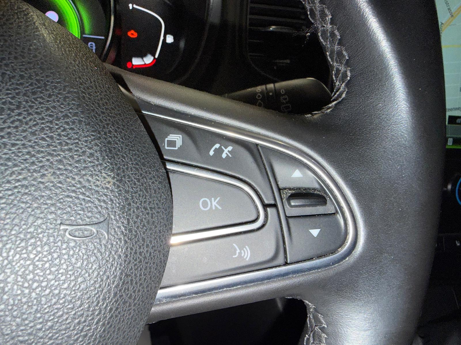 RENAULT Grand Scénic 1.6 dCi 160 Bose EDC-image-16