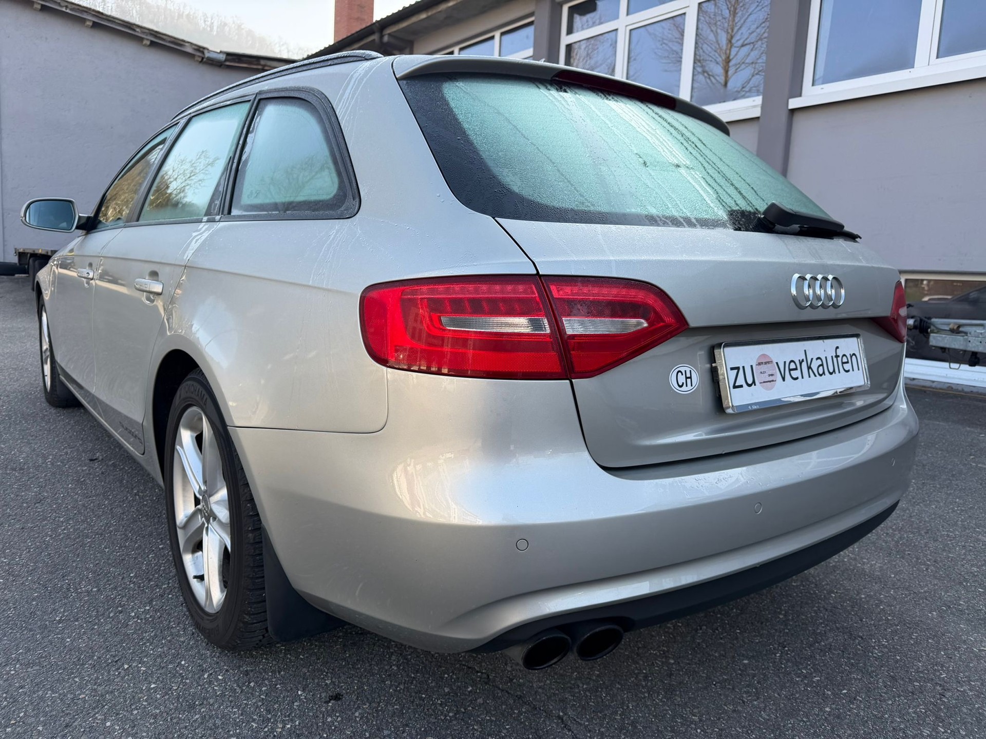 AUDI A4 Avant 2.0 TDI quattro S-tronic-image-4