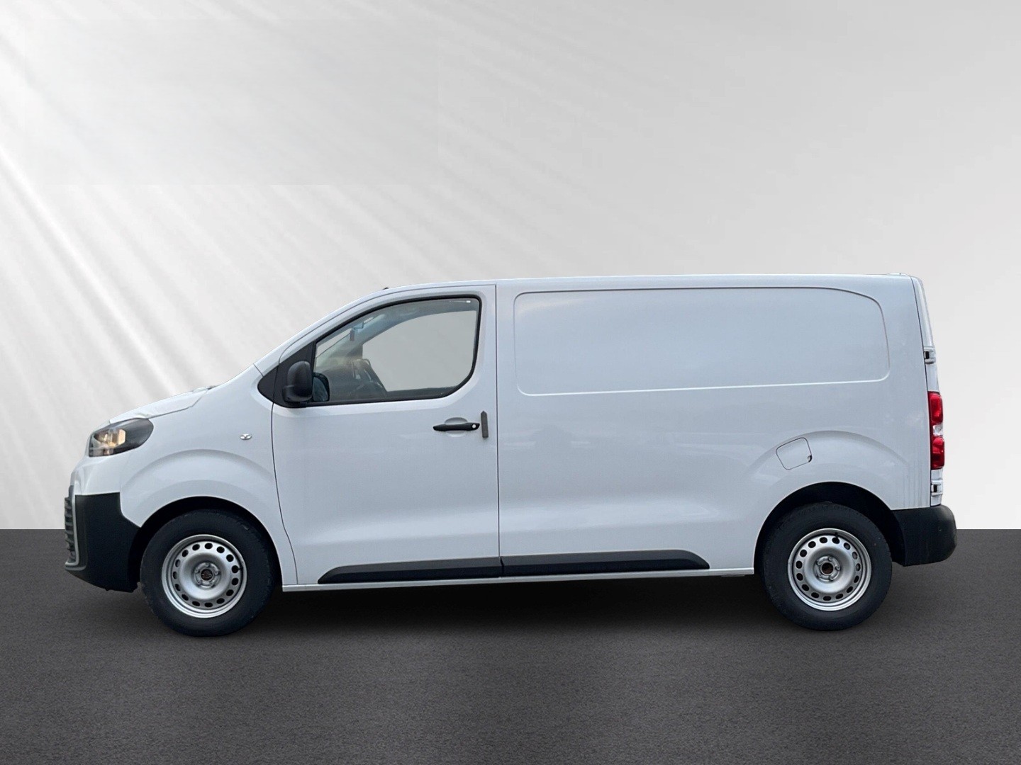 TOYOTA Proace 2.0D Panel Van Medium Advanced-image-2