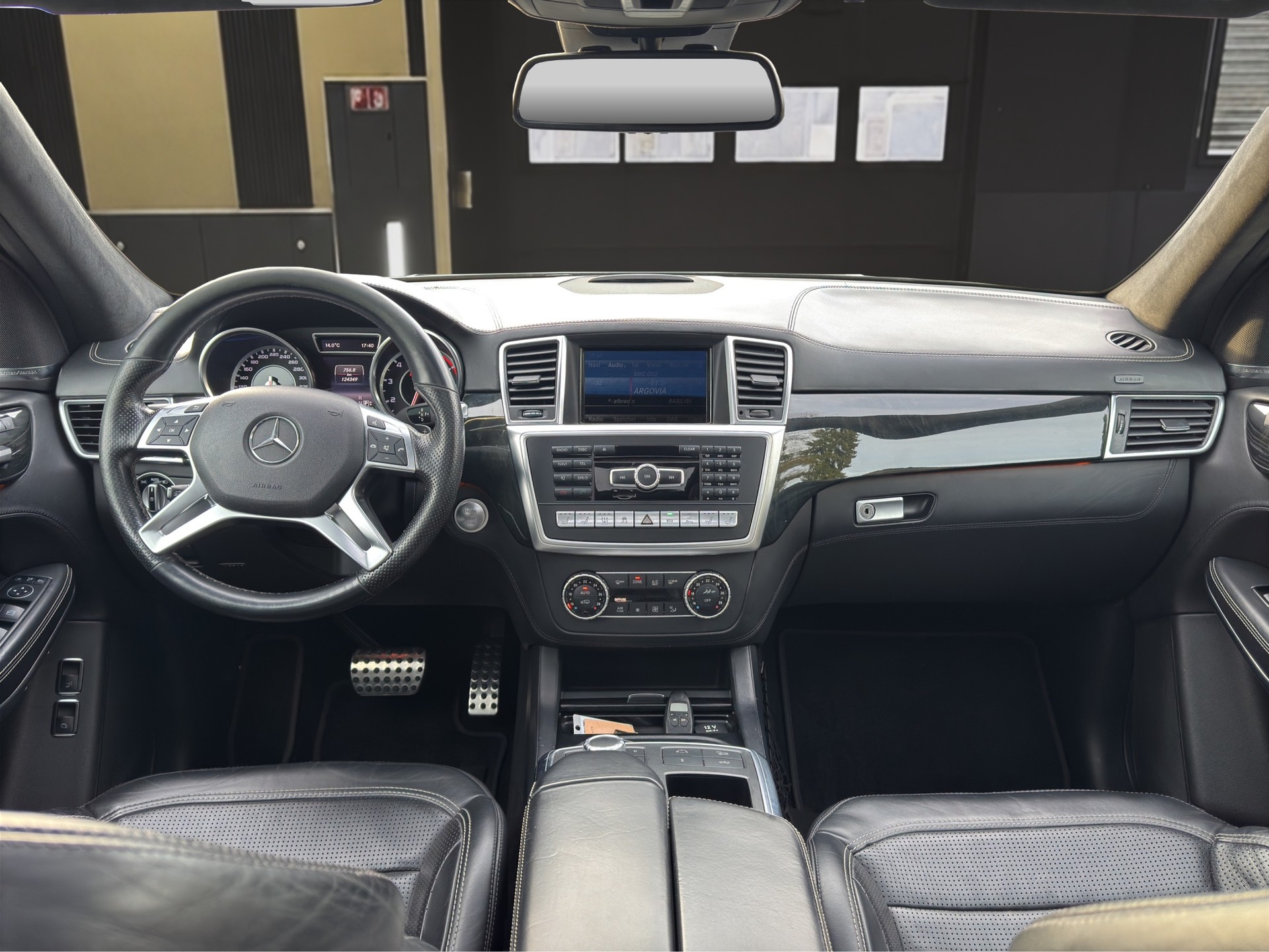 MERCEDES-BENZ GL 63 AMG 4Matic Speedshift Plus 7G-Tronic-image-10