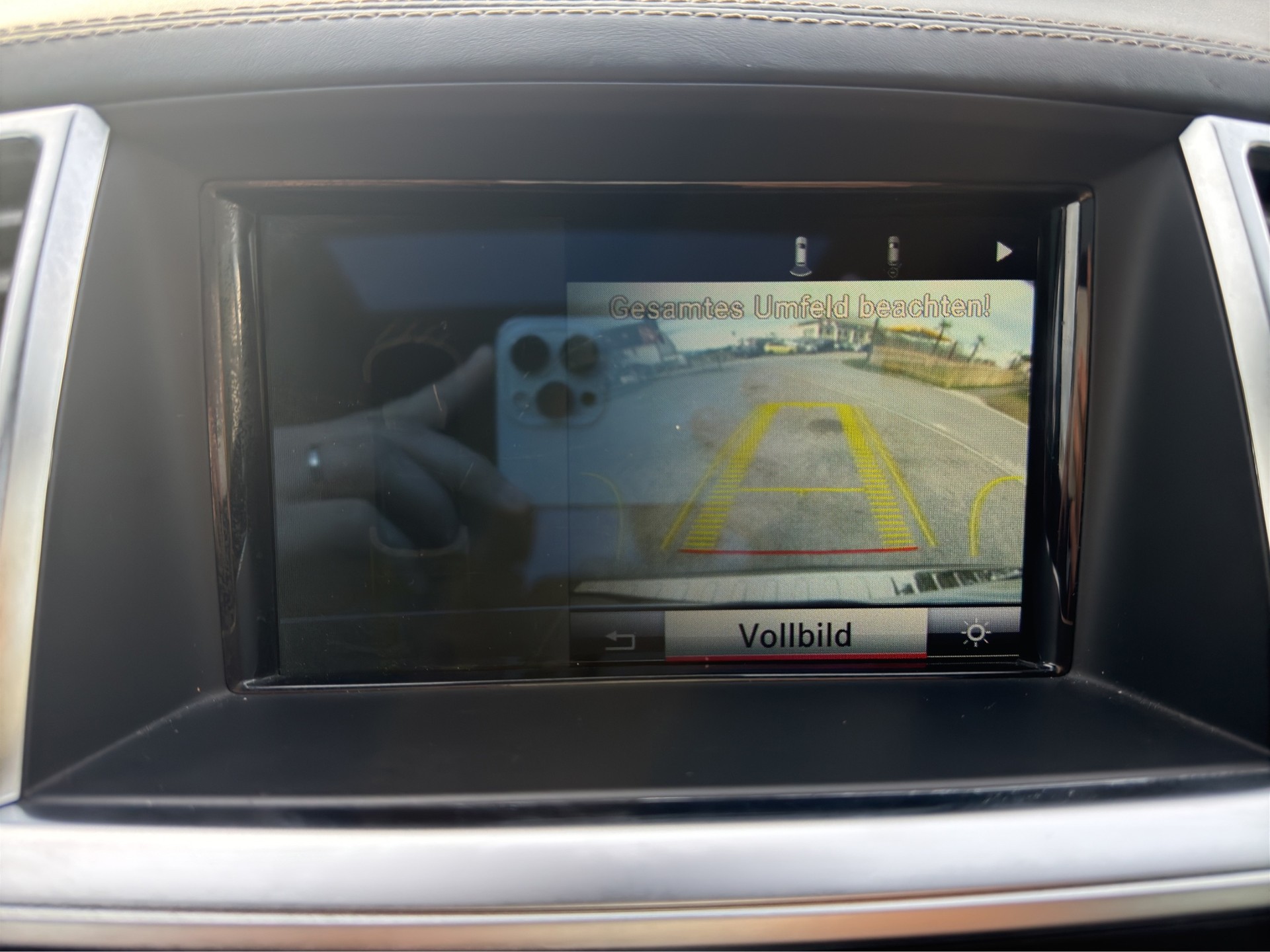 MERCEDES-BENZ GL 63 AMG 4Matic Speedshift Plus 7G-Tronic-image-17