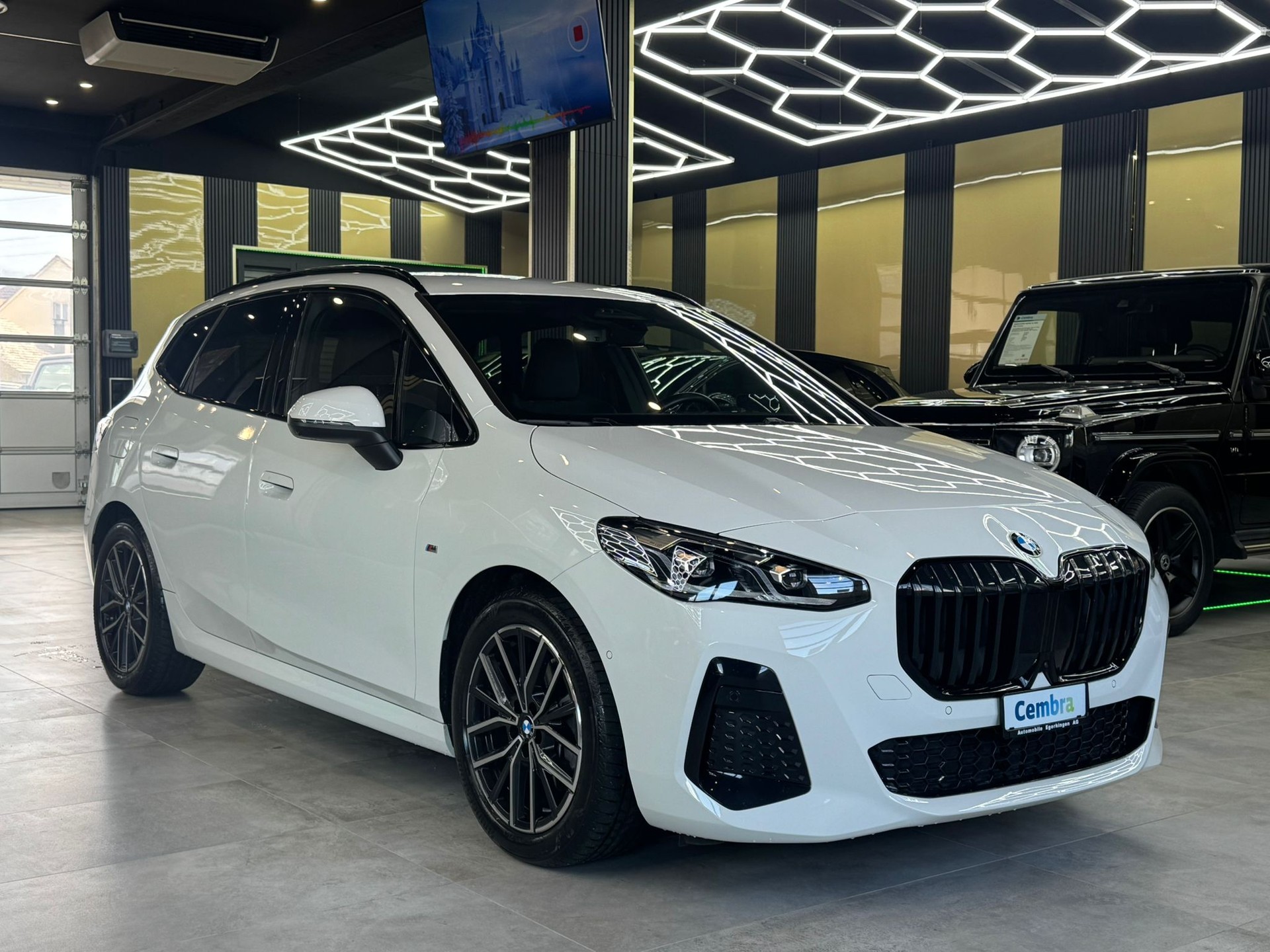 BMW 218d Active Tourer M Sport DKG-image-2