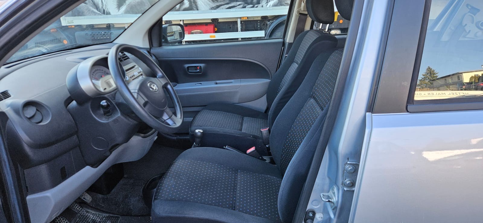 DAIHATSU Sirion 1.3-image-1