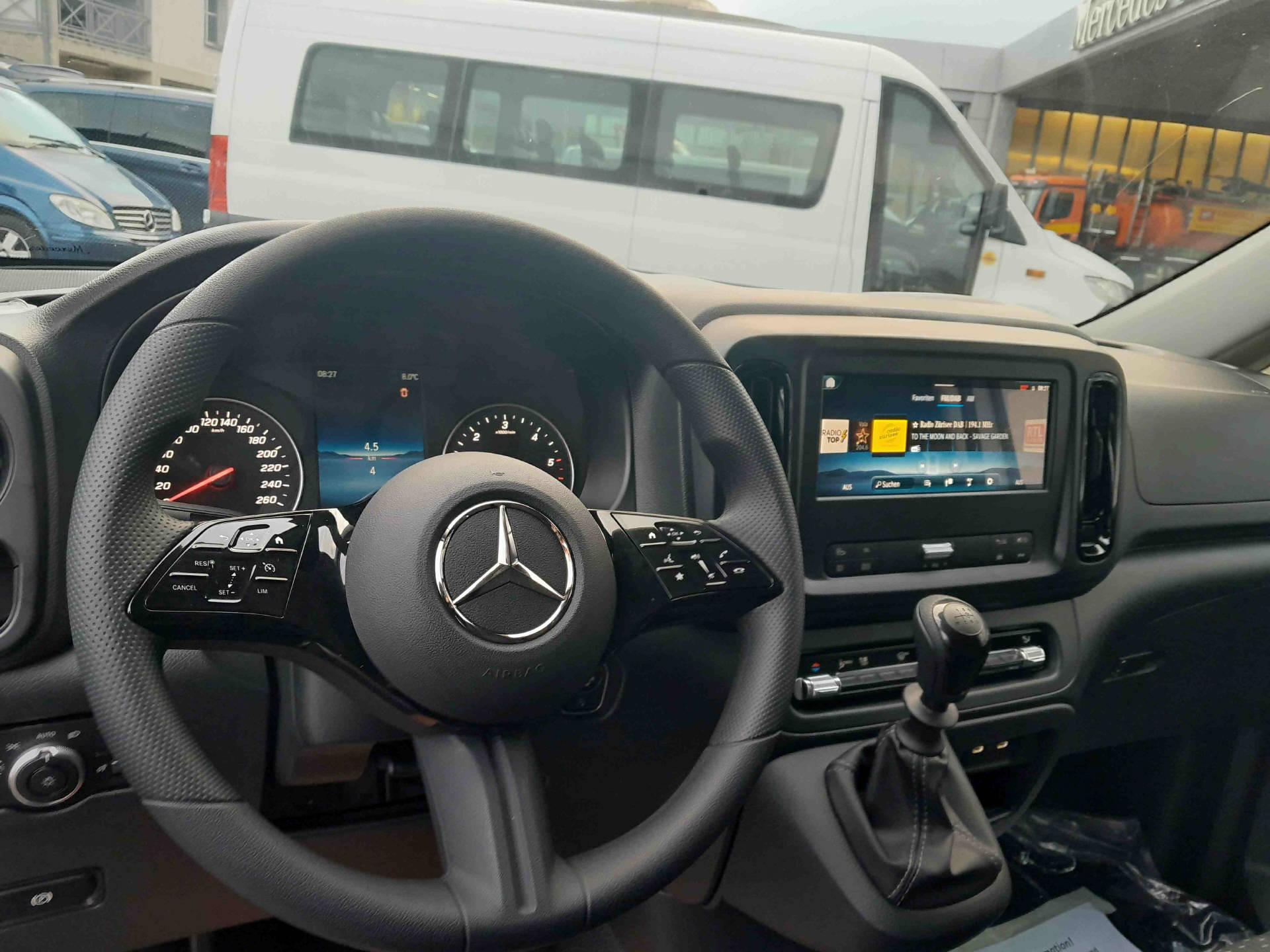 MERCEDES-BENZ Vito 110 Kaw. K 2.0 CDI Pro-image-9